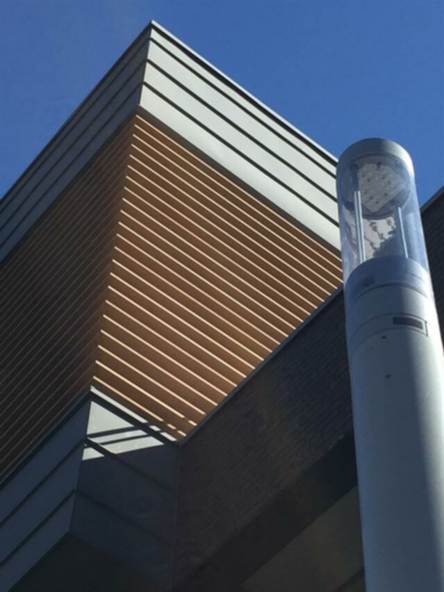 Wohngebäude_Horizontal Sonnenschutz, jalousien_Wohnhaus