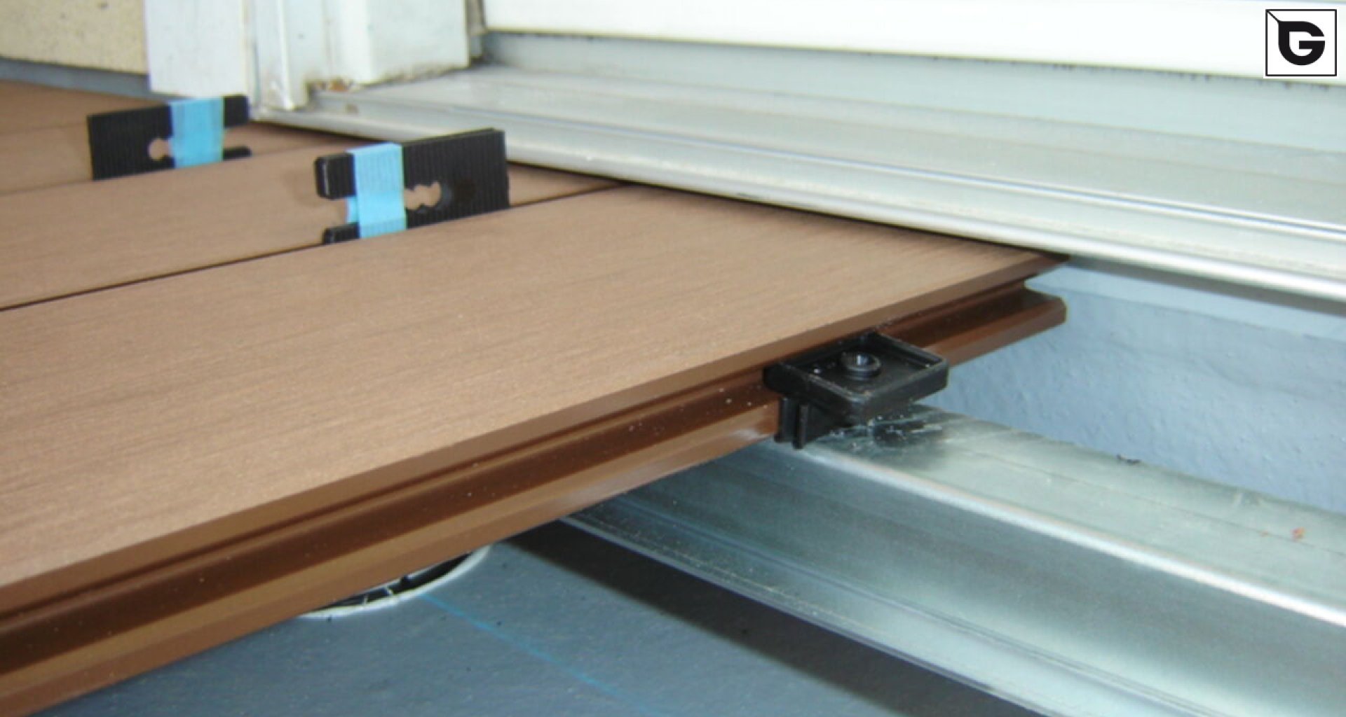Assembly
 Decking 8524