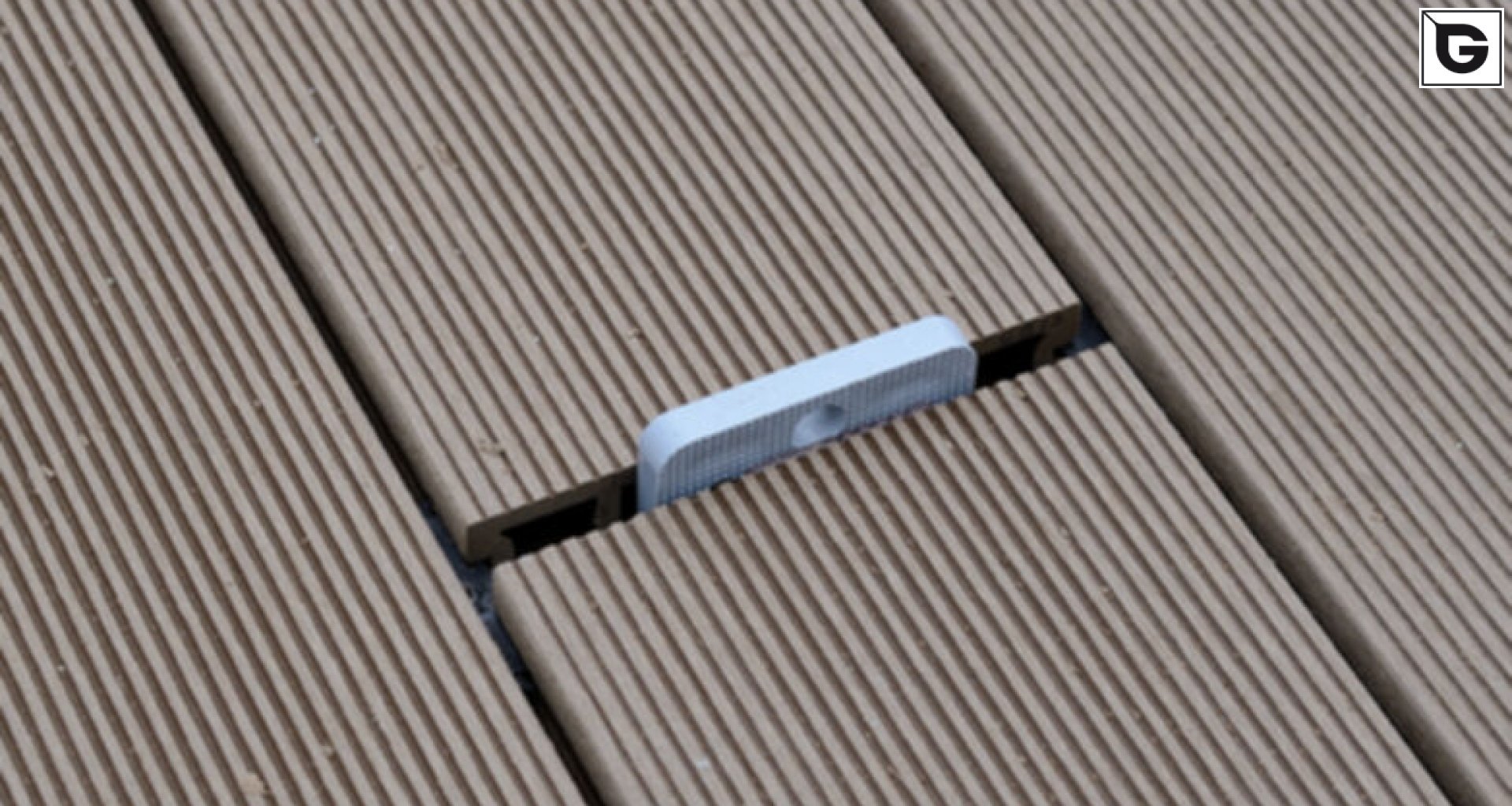 Assembly
 Decking 8525