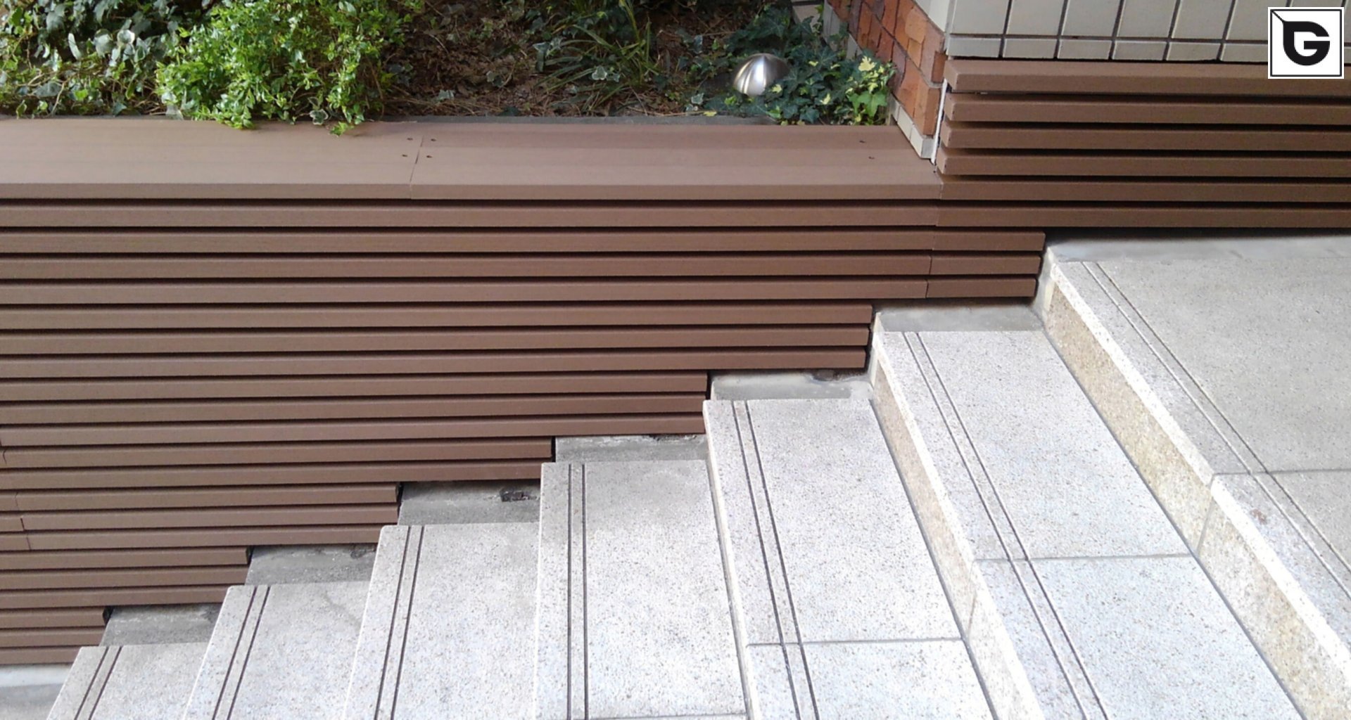 Einrichtungen_Zäune, Mauer, Portal_öffentlicher Platz