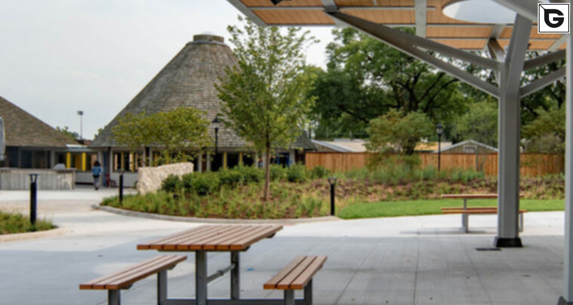 Einrichtungen_Dachuntersicht_öffentlicher Platz