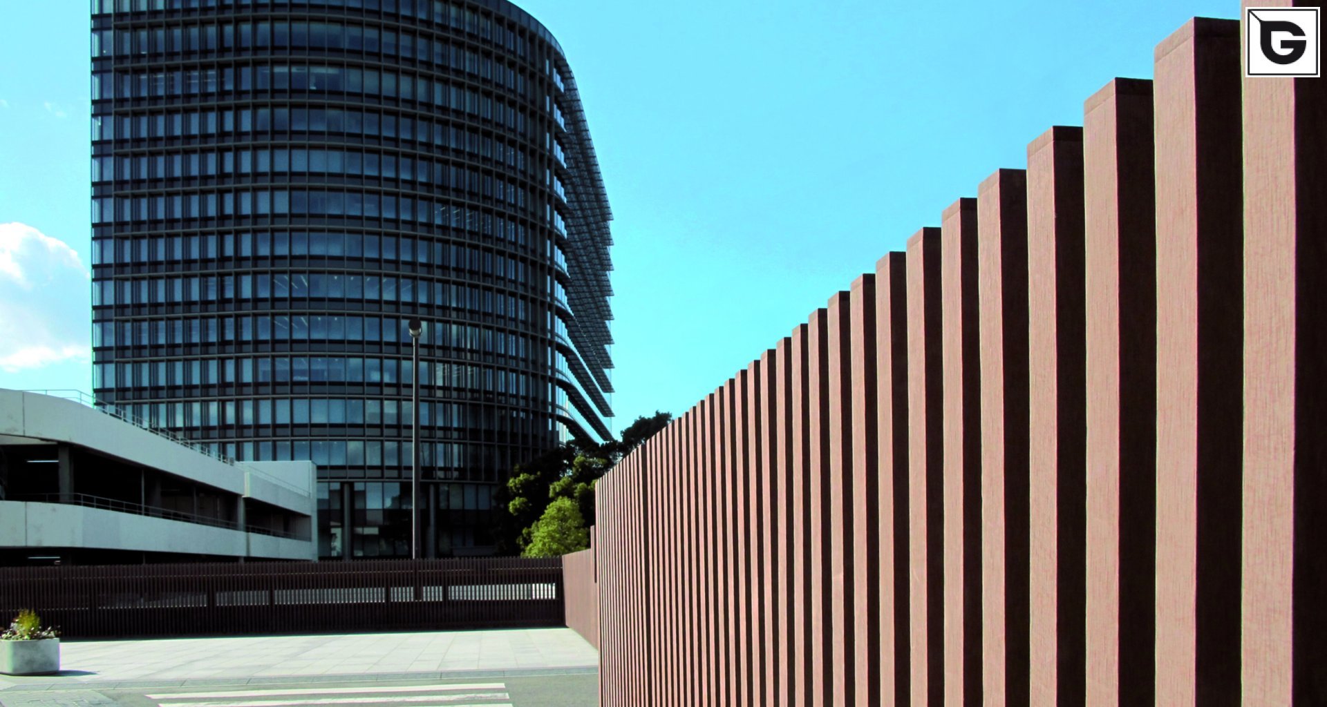 Einrichtungen_Zäune, Mauer, Portal_Industriegebäude