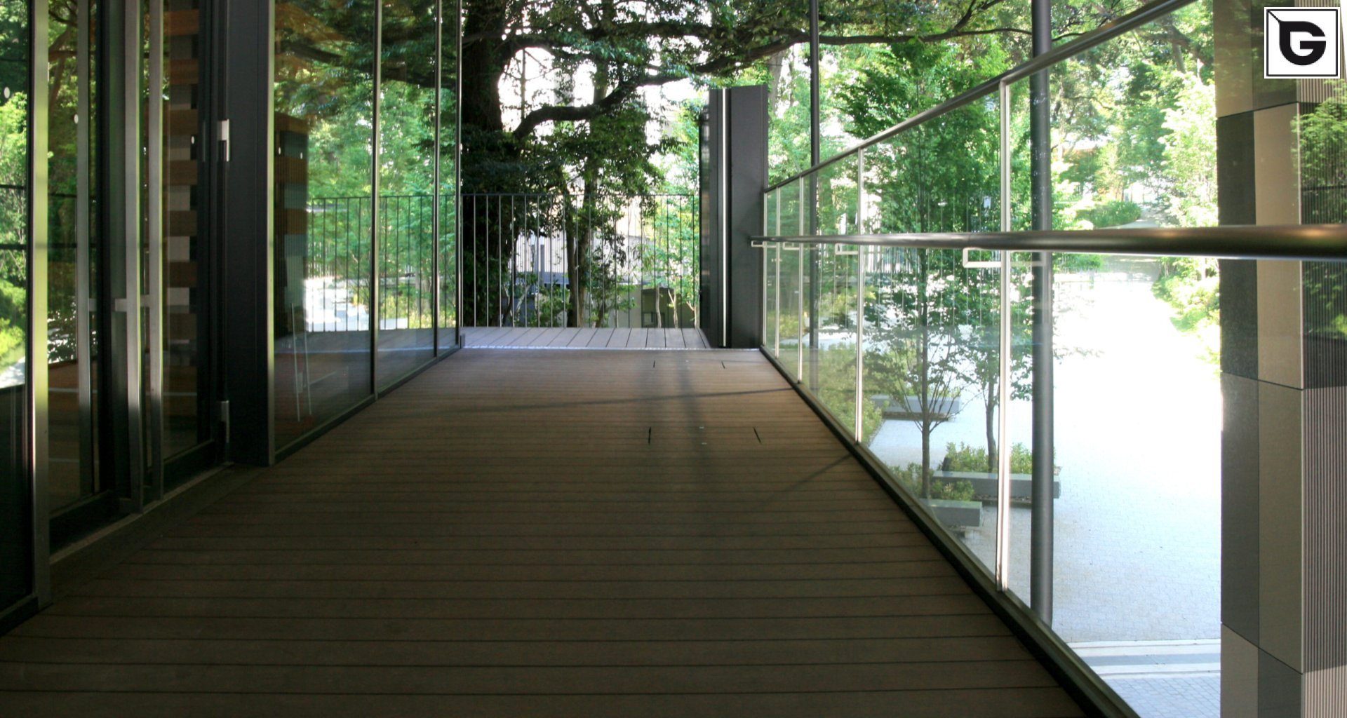 Wohngebäude_Dachanlage, Balk., Laufgang_Wohnhaus