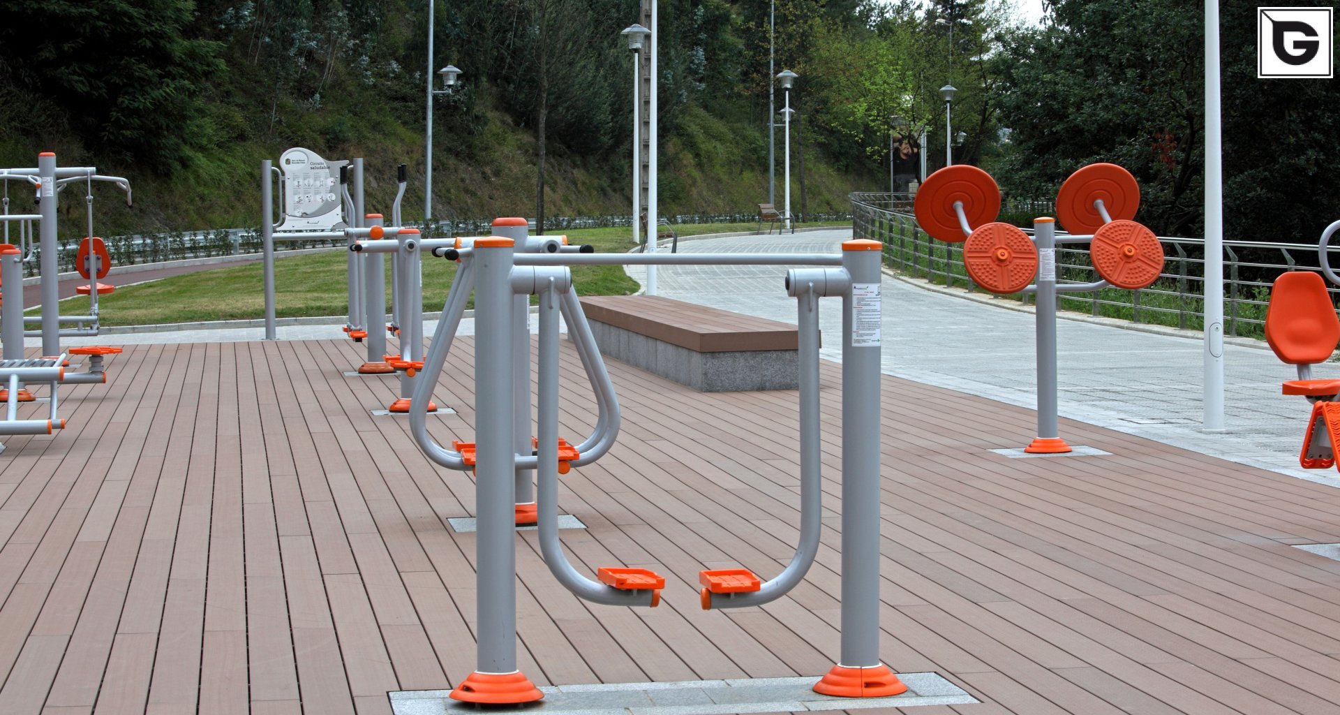 Einrichtungen_Terrasse Gewerbliche Nutzung_öffentlicher Platz