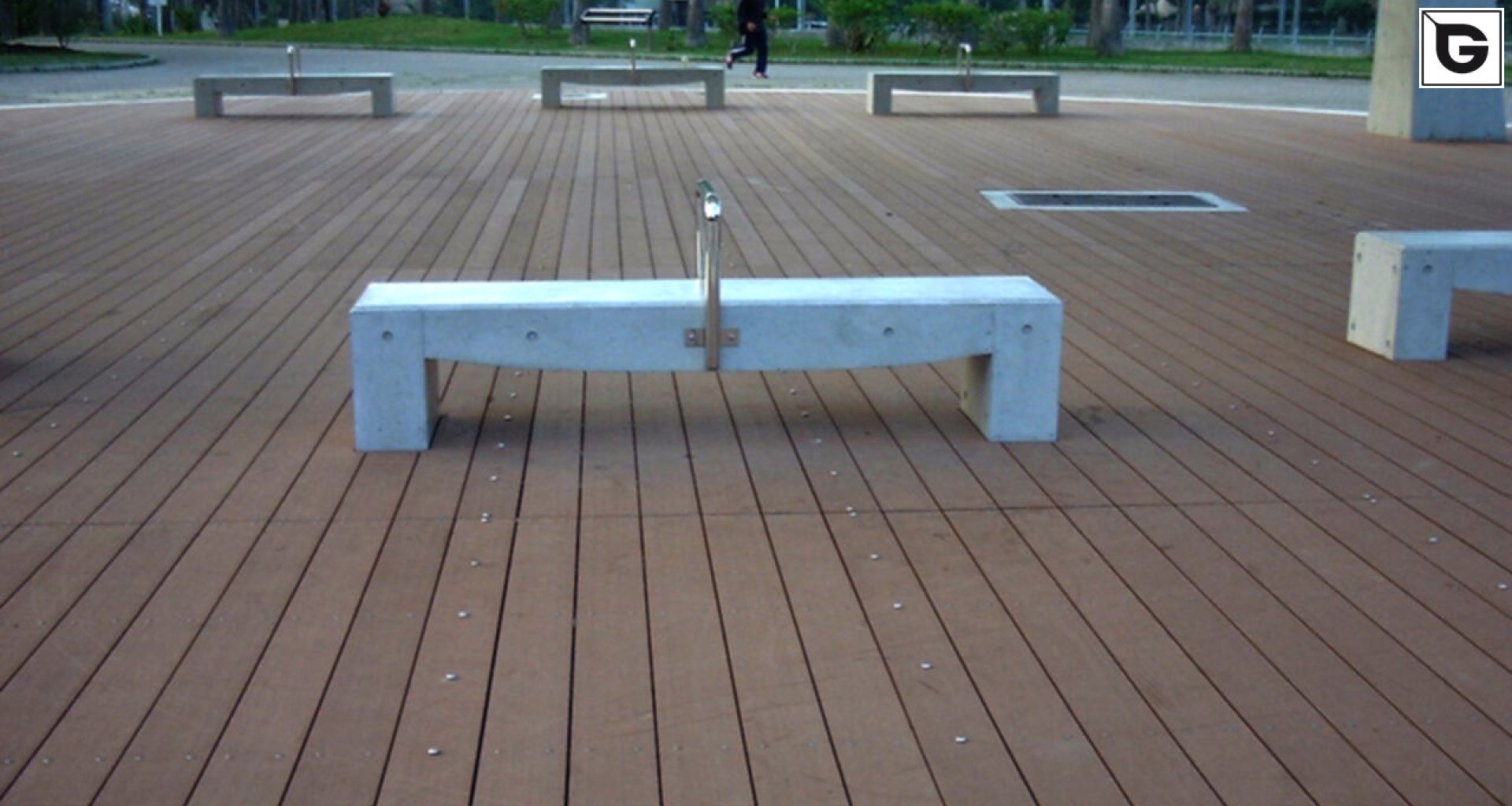 Einrichtungen_Terrasse Gewerbliche Nutzung_öffentlicher Platz