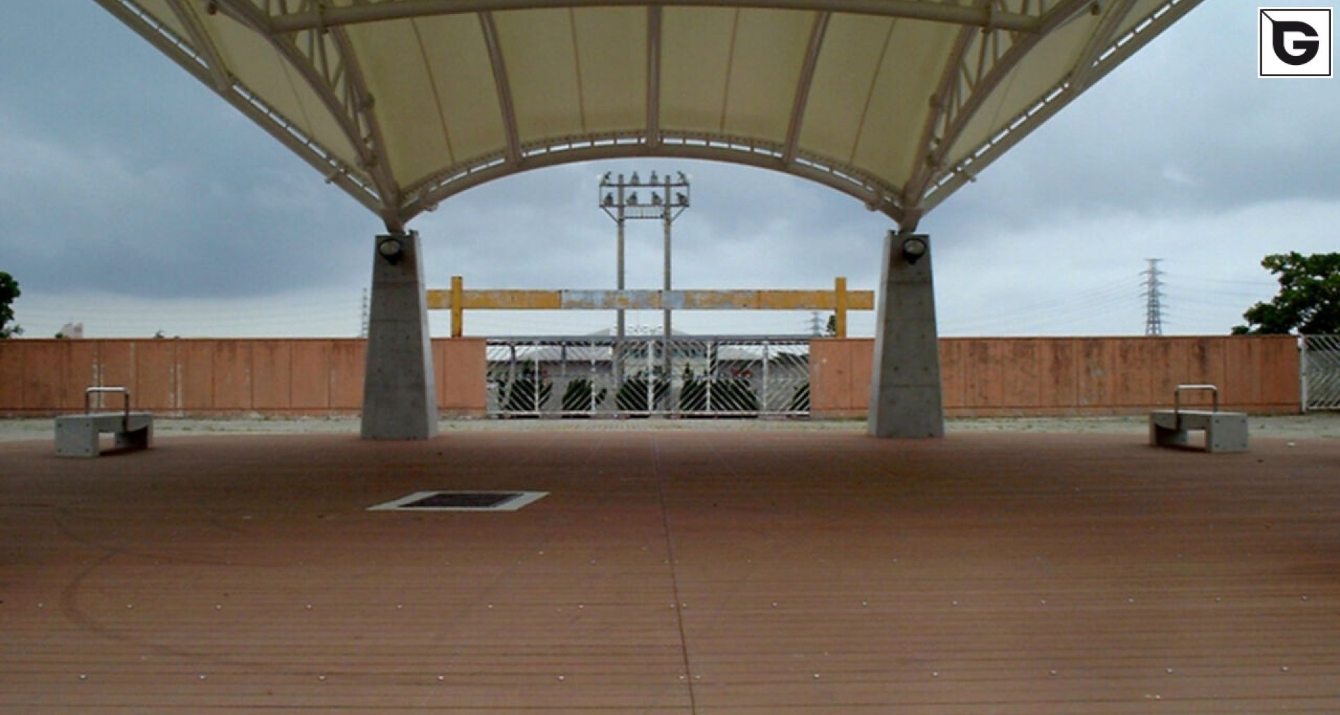 Einrichtungen_Terrasse Gewerbliche Nutzung_öffentlicher Platz