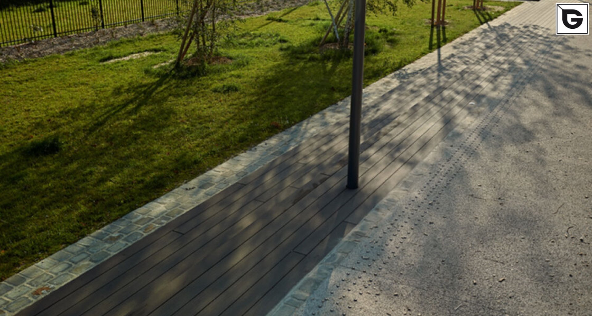 Einrichtungen_Terrasse Gewerbliche Nutzung_öffentlicher Platz