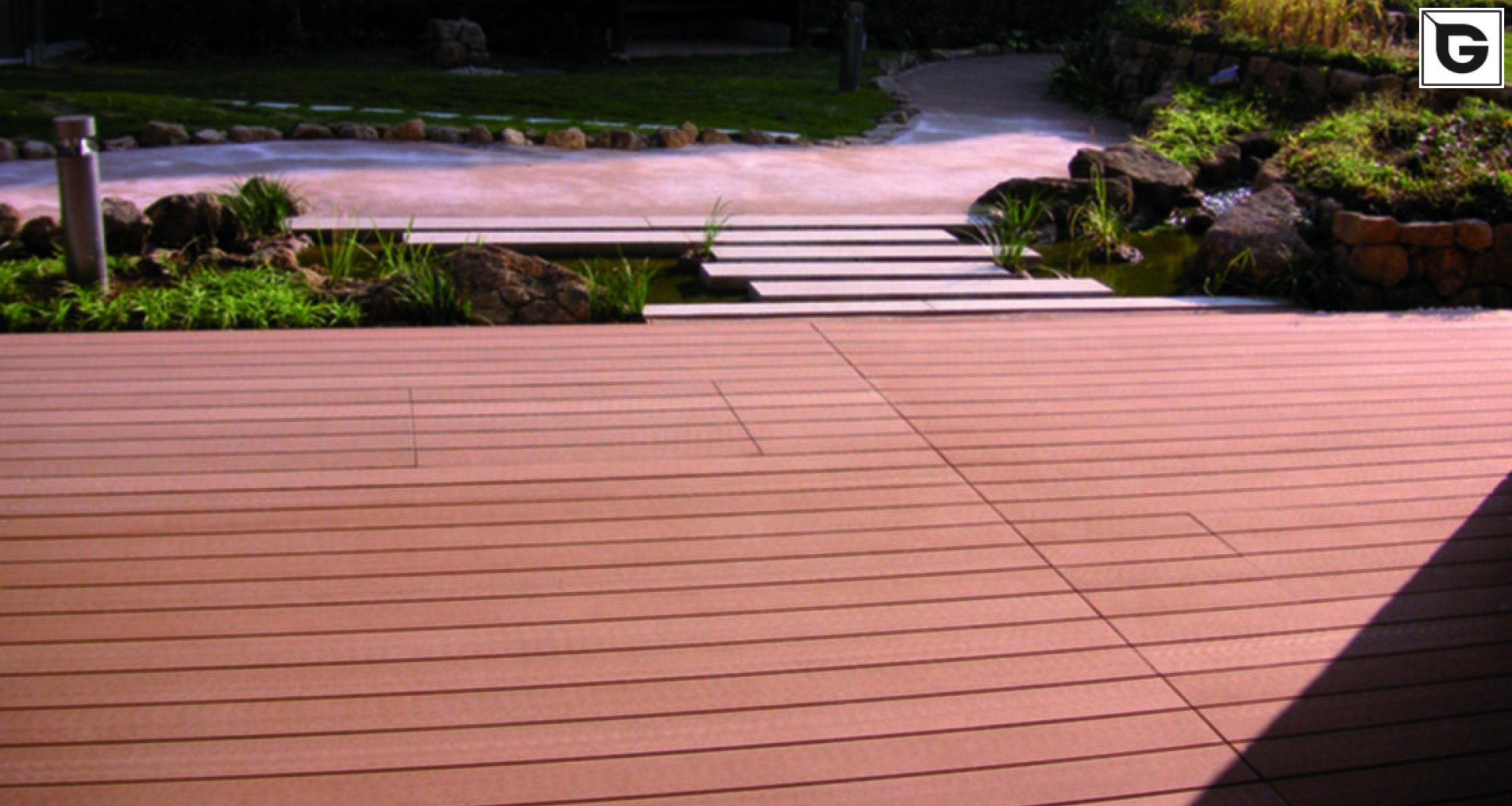 Einrichtungen_Terrasse Gewerbliche Nutzung_öffentlicher Platz