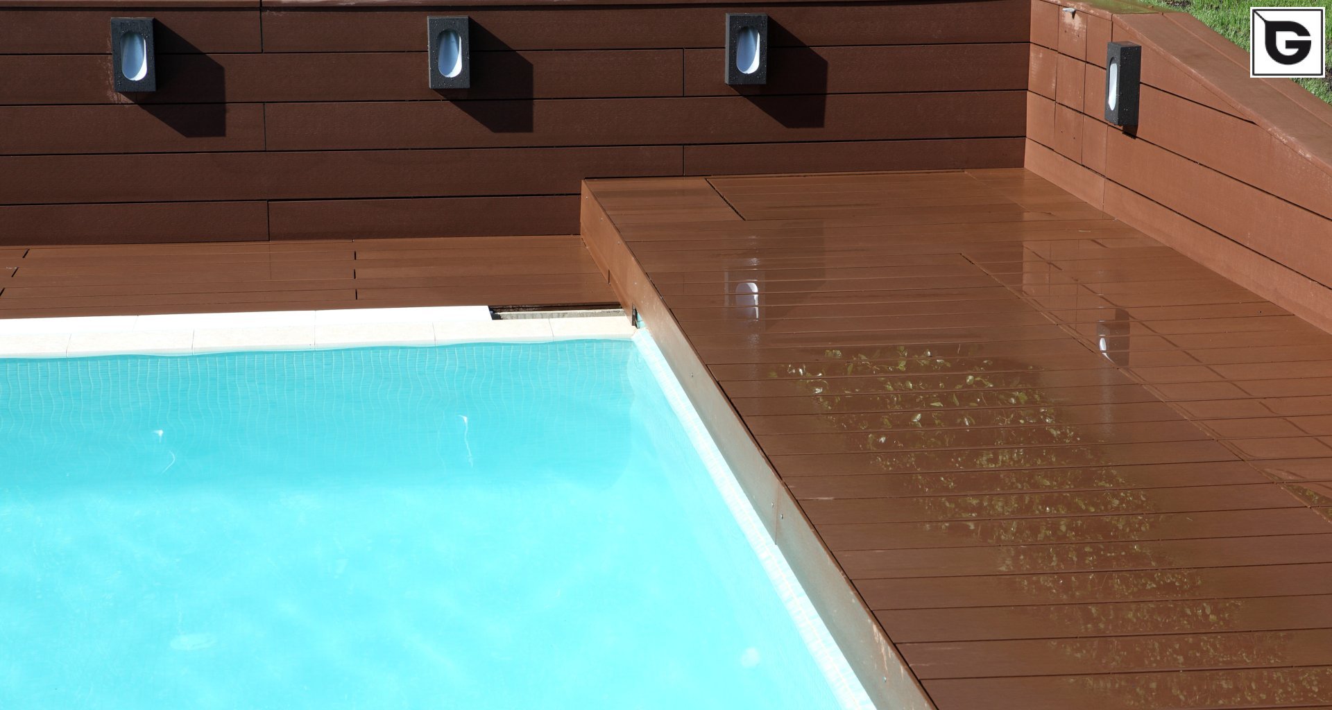 Einrichtungen_Schwimmbad deck_Am Wasser entlang