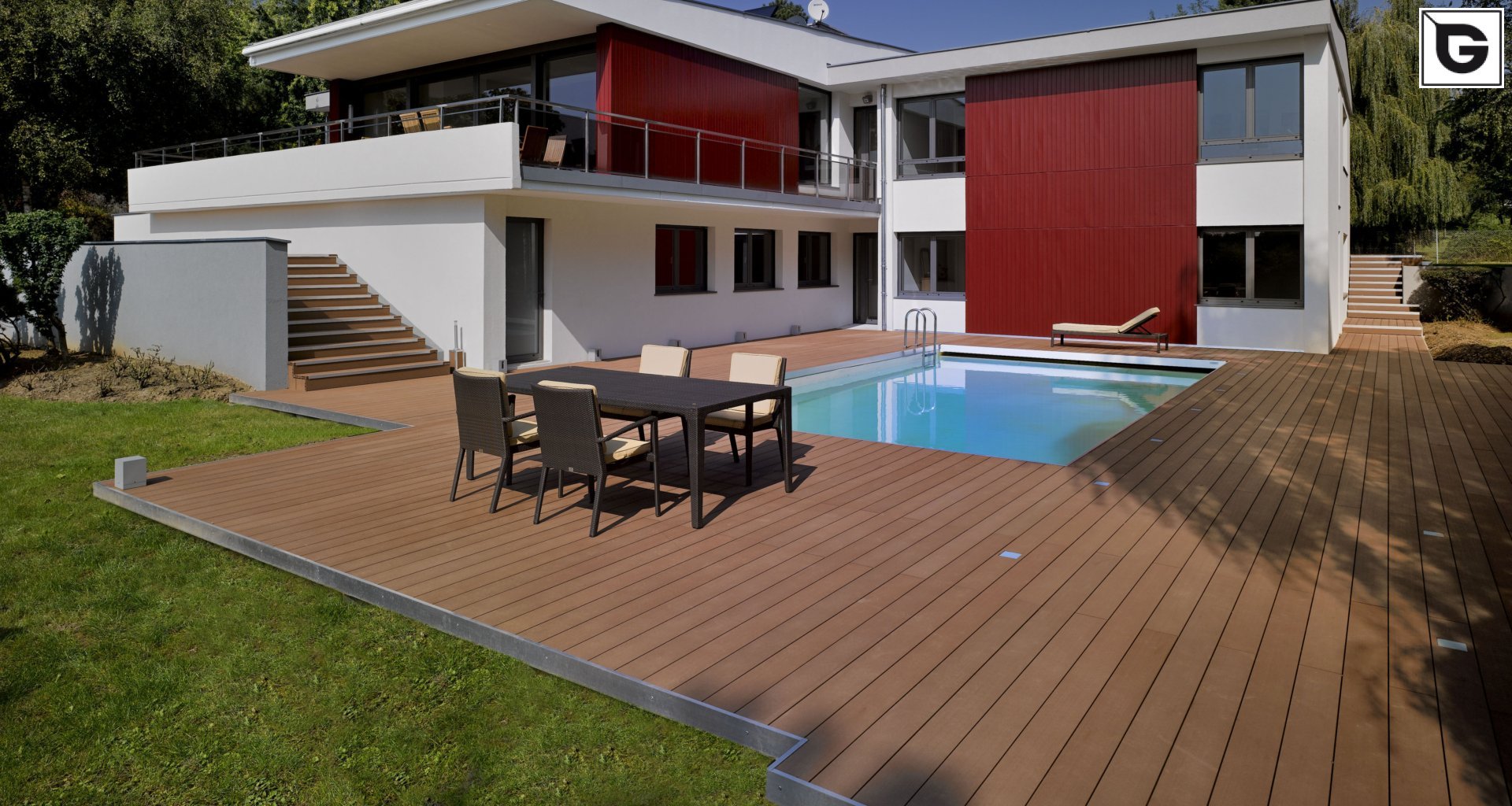 Einrichtungen_Schwimmbad deck_Am Wasser entlang