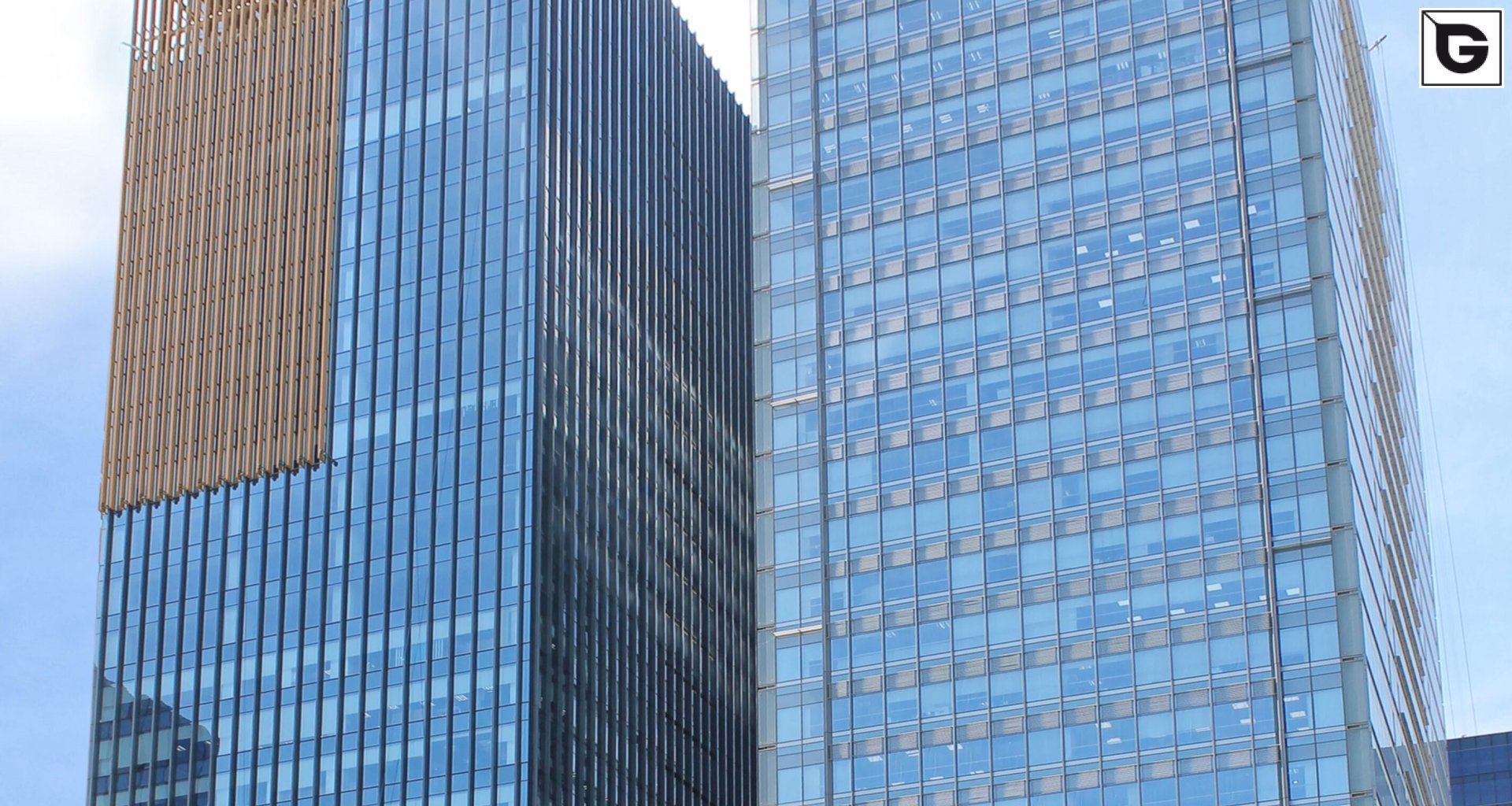 Verwaltungsgebäude_Vertical Sonnenschutz, jalousien_Vorzeigeprojekte - Hybrid holz