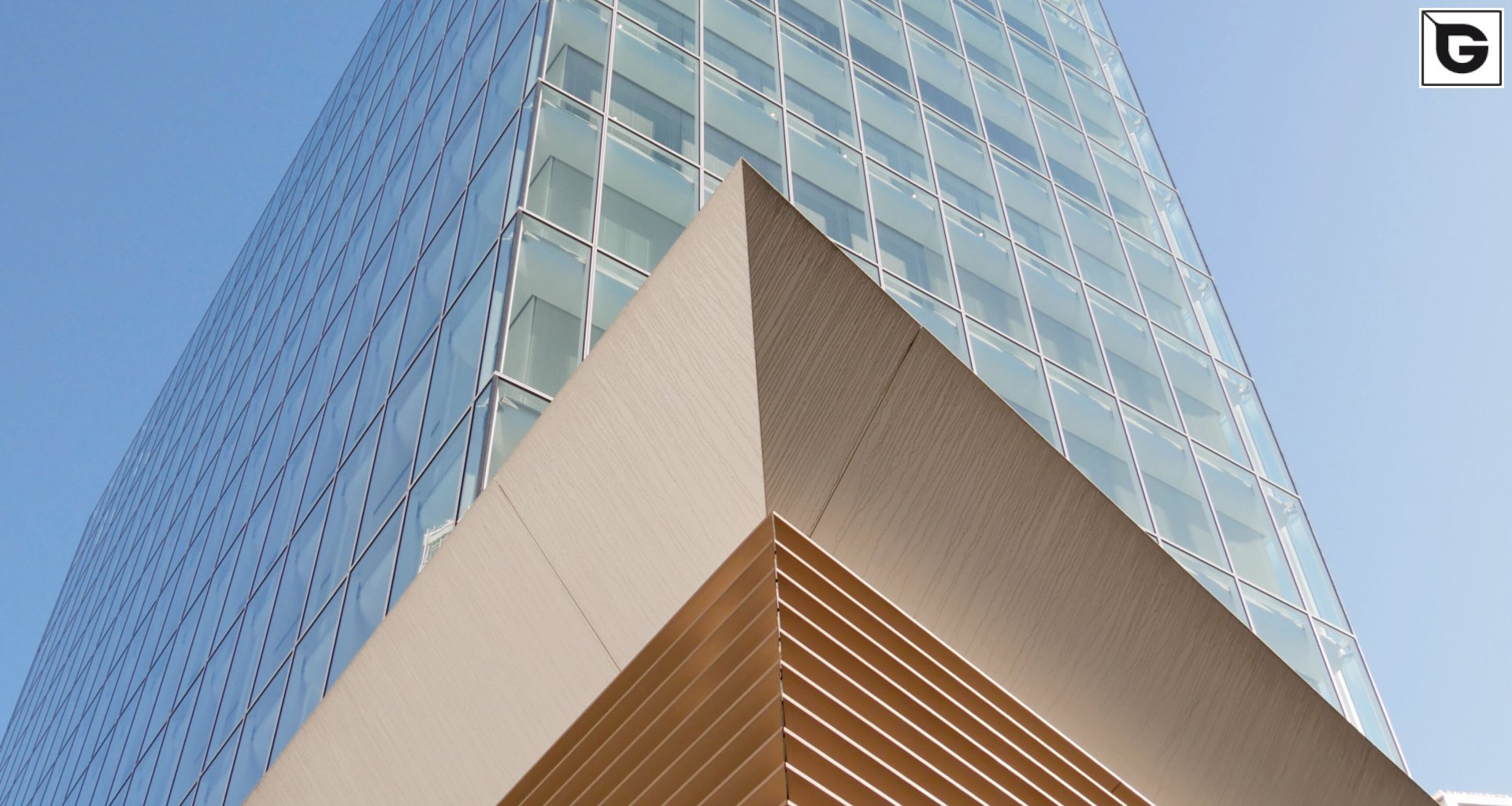 Verwaltungsgebäude_Horizontal Sonnenschutz, jalousien_Büros