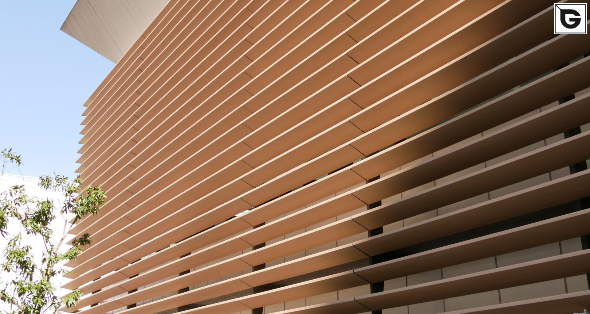 Verwaltungsgebäude_Horizontal Sonnenschutz, jalousien_Büros