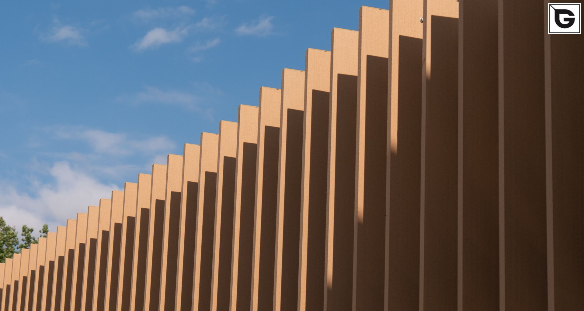 Industrielle Gebäude_Offene Fassadenverkleidung - verti._Industriegebäude