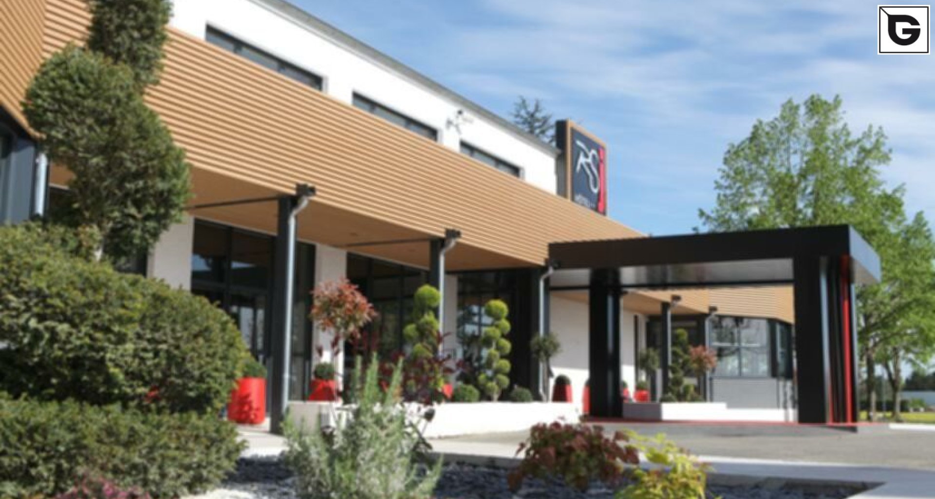 Restaurant und Hotelgewerbe_Offene Fassadenverkleidung - horiz._Hotel