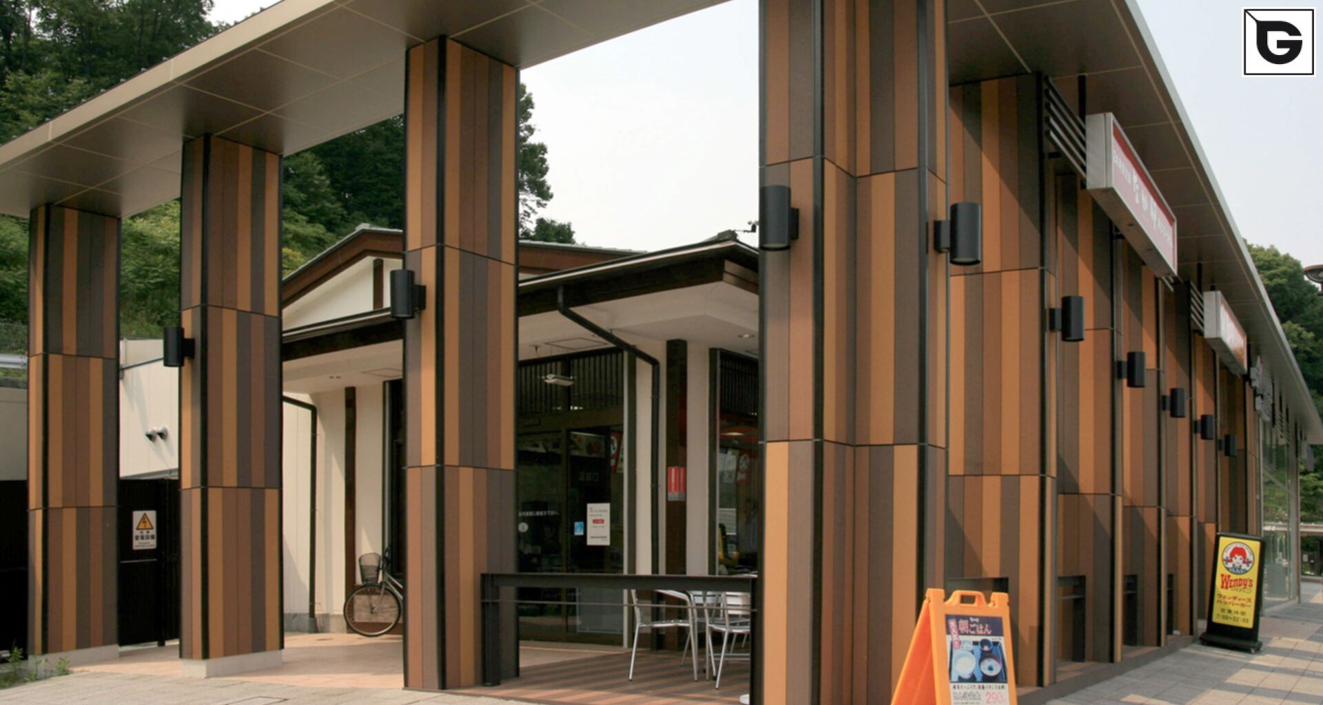 Restaurant und Hotelgewerbe_Fassadenverkleidung - vertikal_Restaurant