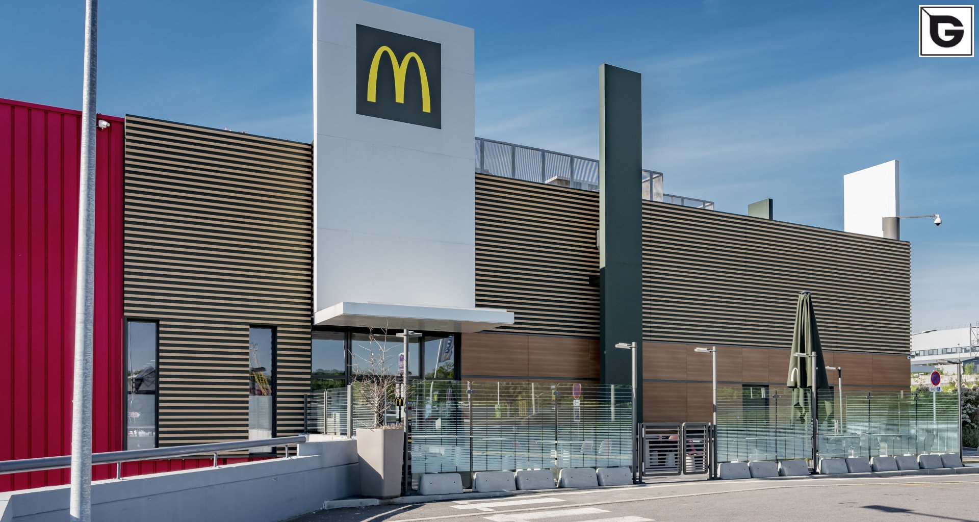 Restaurant und Hotelgewerbe_Offene Fassadenverkleidung - horiz._Restaurant