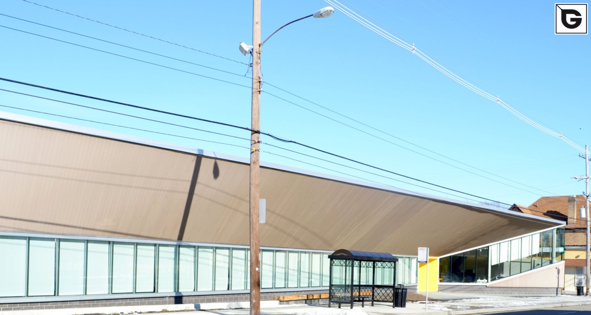 Institutionelle Einrichtungen_Fassadenverkleidung - vertikal_Ausstellung, Museum