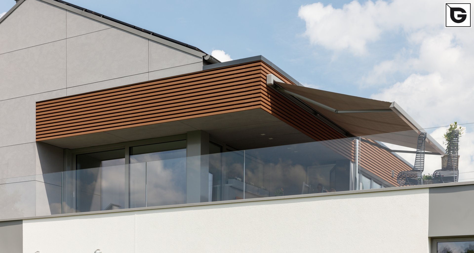 Institutionelle Einrichtungen_Offene Fassadenverkleidung - horiz._Krankenhaus, Arztpraxis