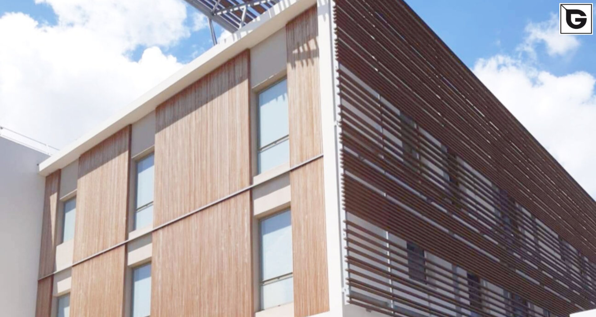 Institutionelle Einrichtungen_Horizontal Sonnenschutz, jalousien_Krankenhaus, Arztpraxis