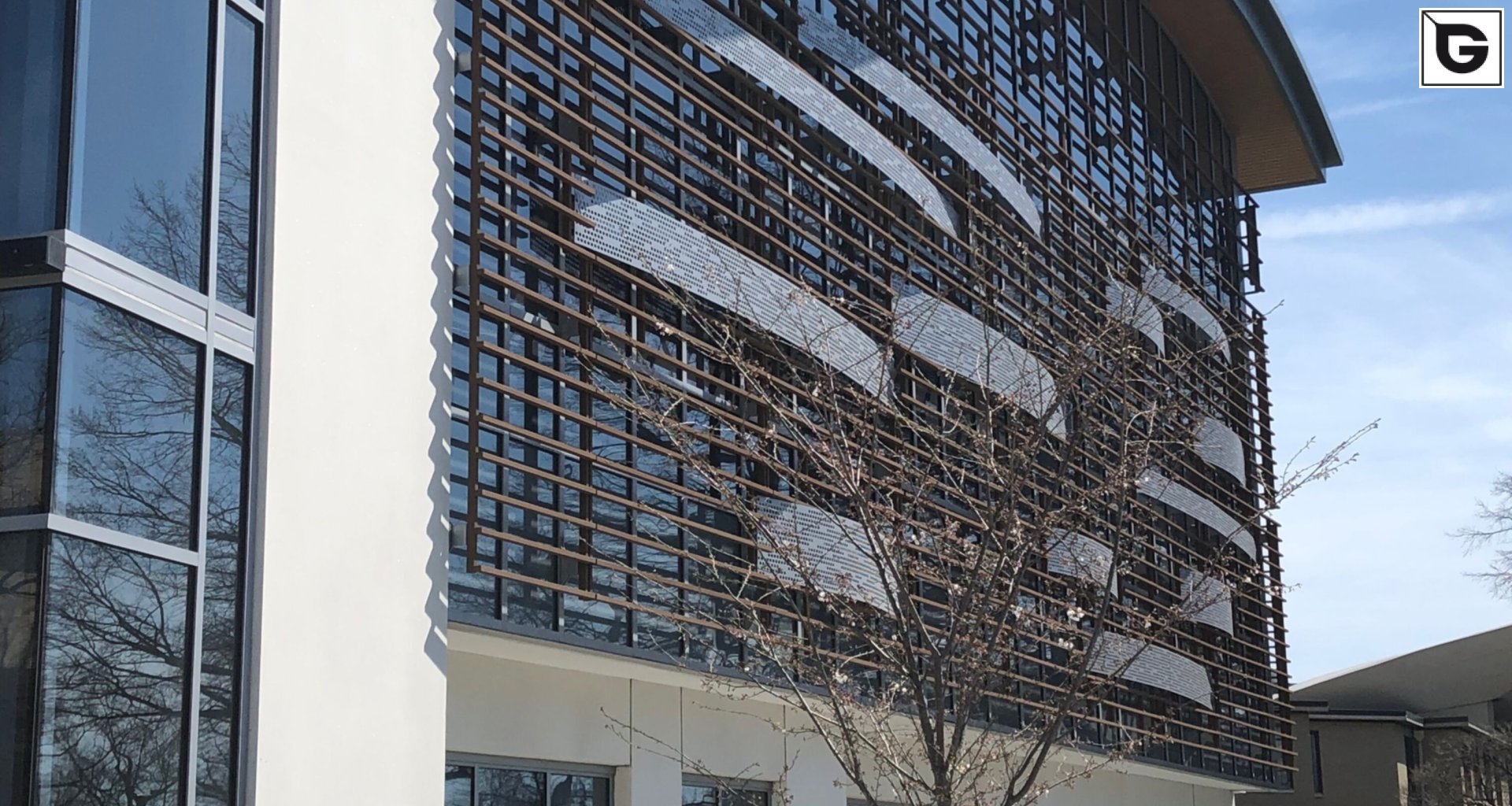 Institutionelle Einrichtungen_Horizontal Sonnenschutz, jalousien_Krankenhaus, Arztpraxis