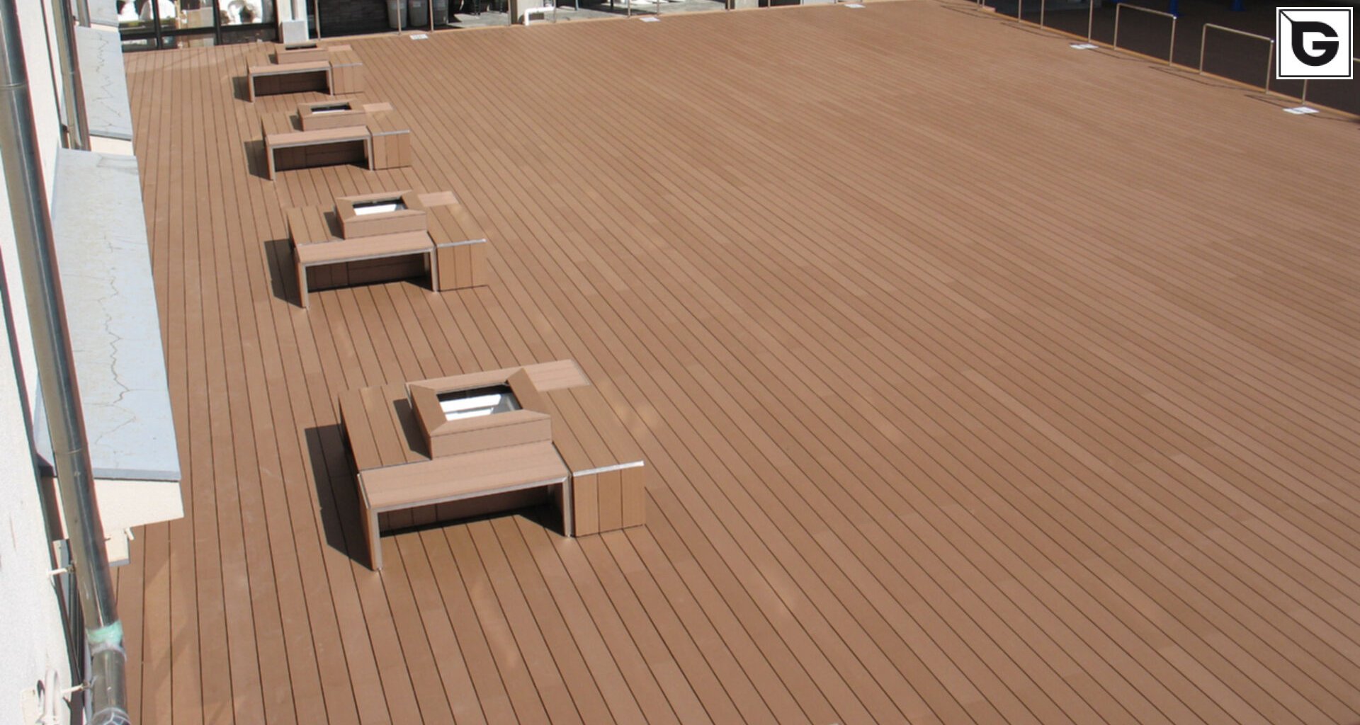 Institutionelle Einrichtungen_Straßenausstattung_Gebogene Profilen