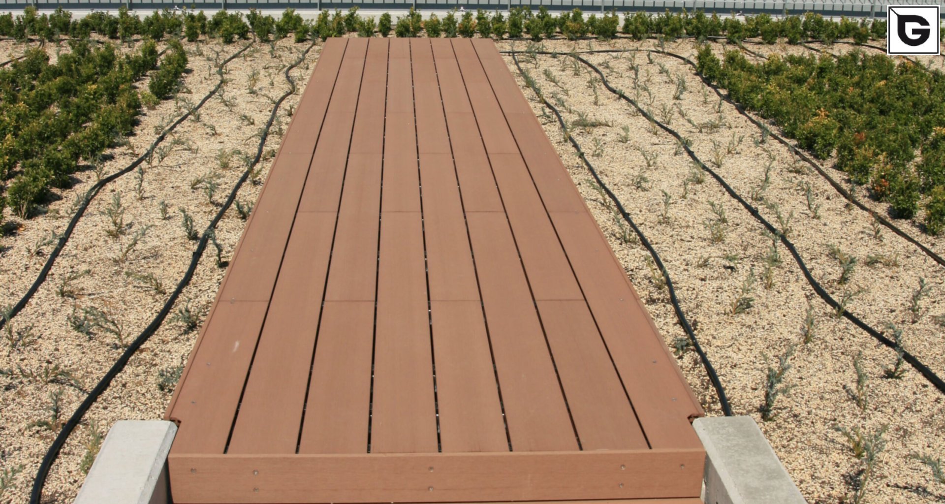 Institutionelle Einrichtungen_Treppen, Stufen & Tribünen_Gebogene Profilen