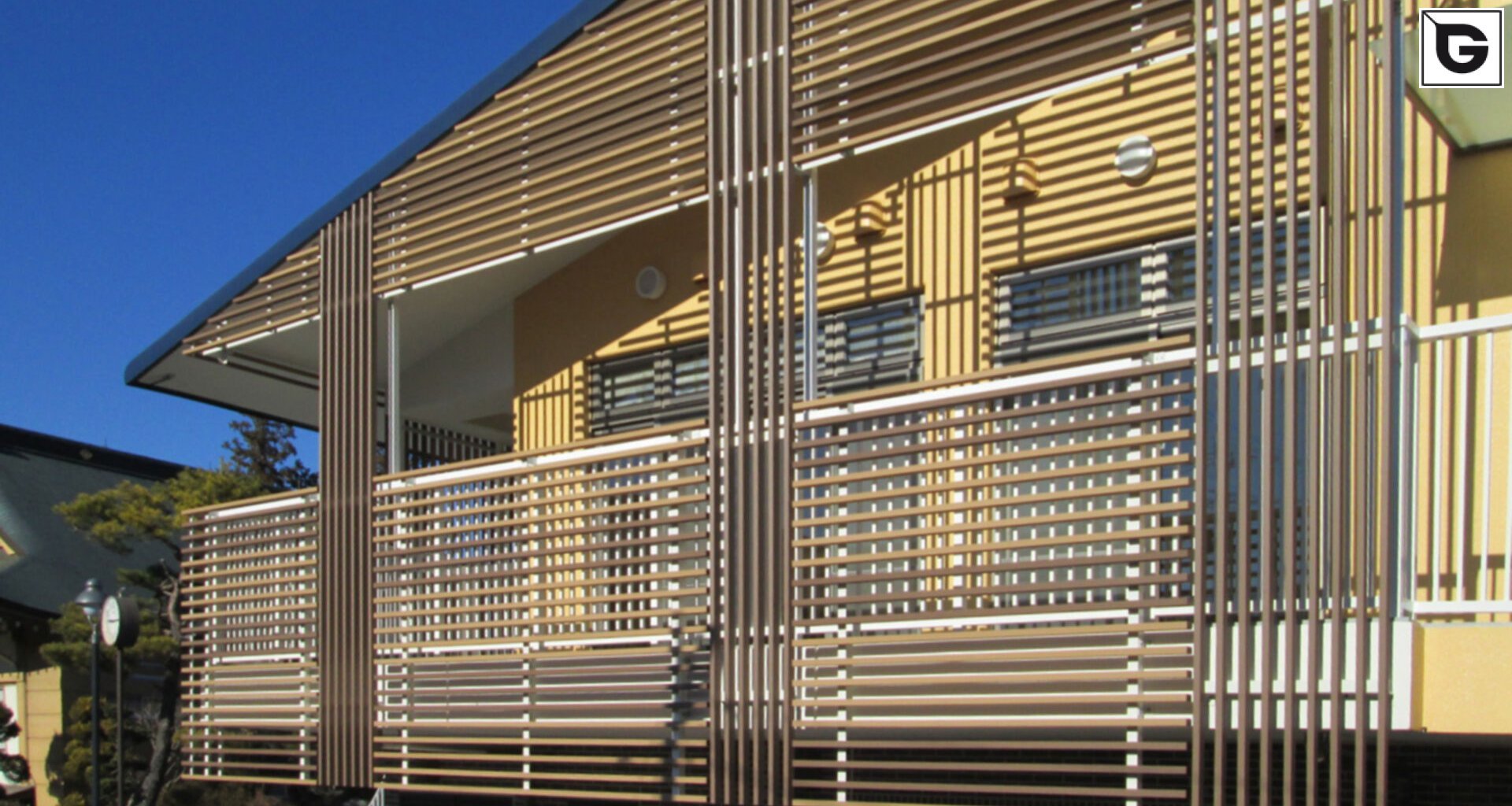 Institutionelle Einrichtungen_Geländer_Gebogene Profilen