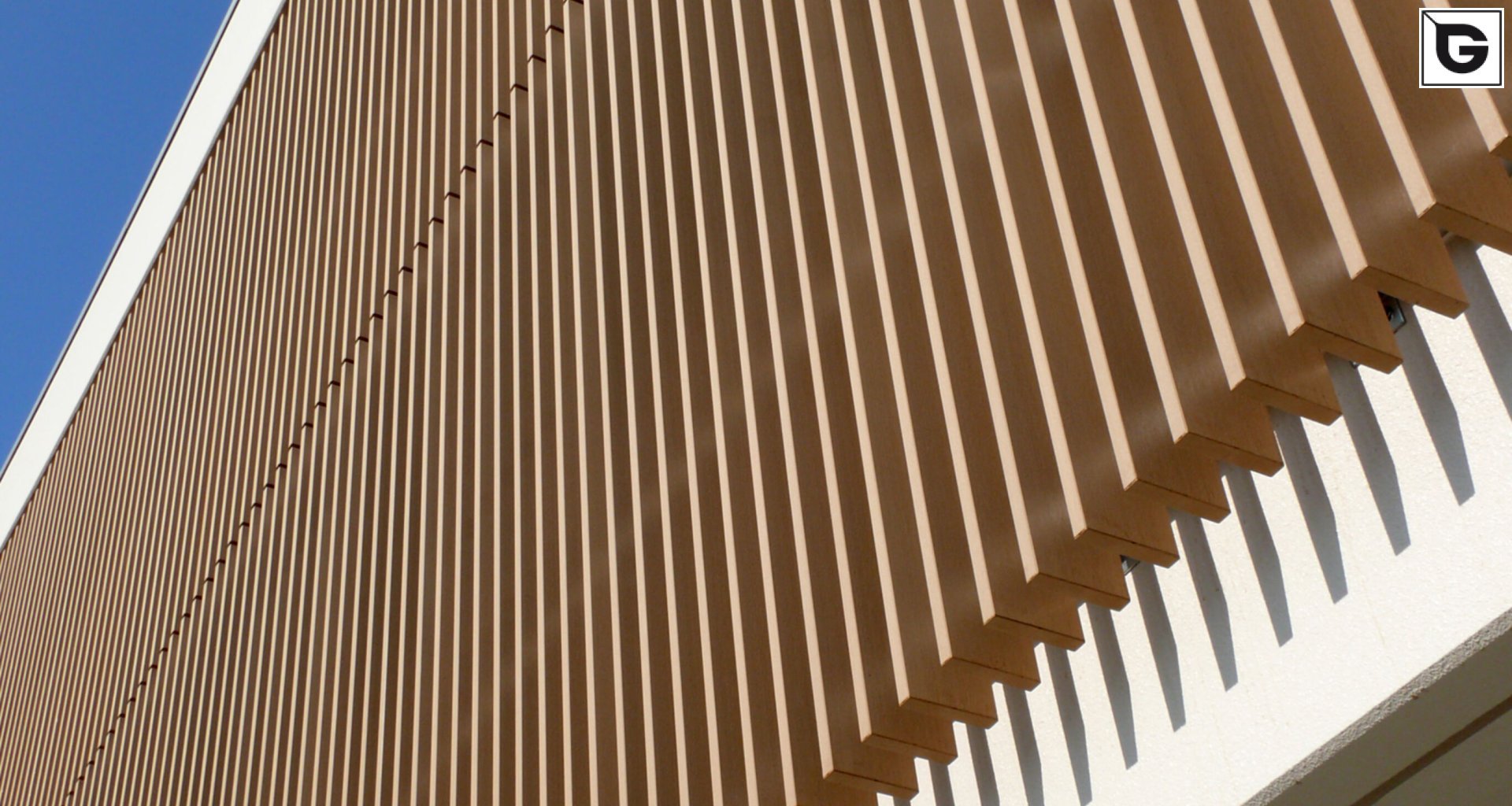 Institutionelle Einrichtungen_Vertical Sonnenschutz, jalousien_Gebogene Profilen