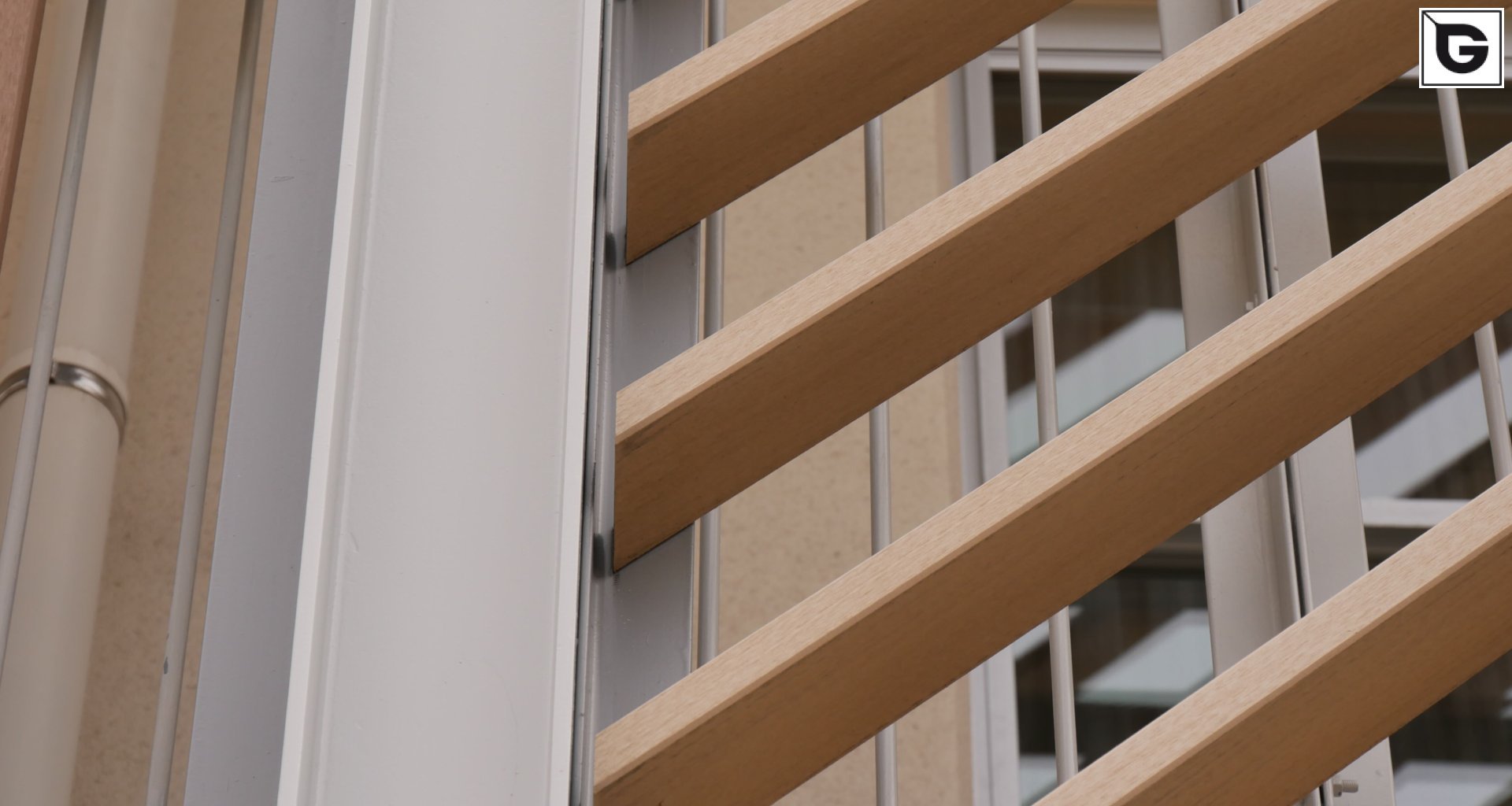 Institutionelle Einrichtungen_Verti & Horiz Fassadenverkleidung _Gebogene Profilen