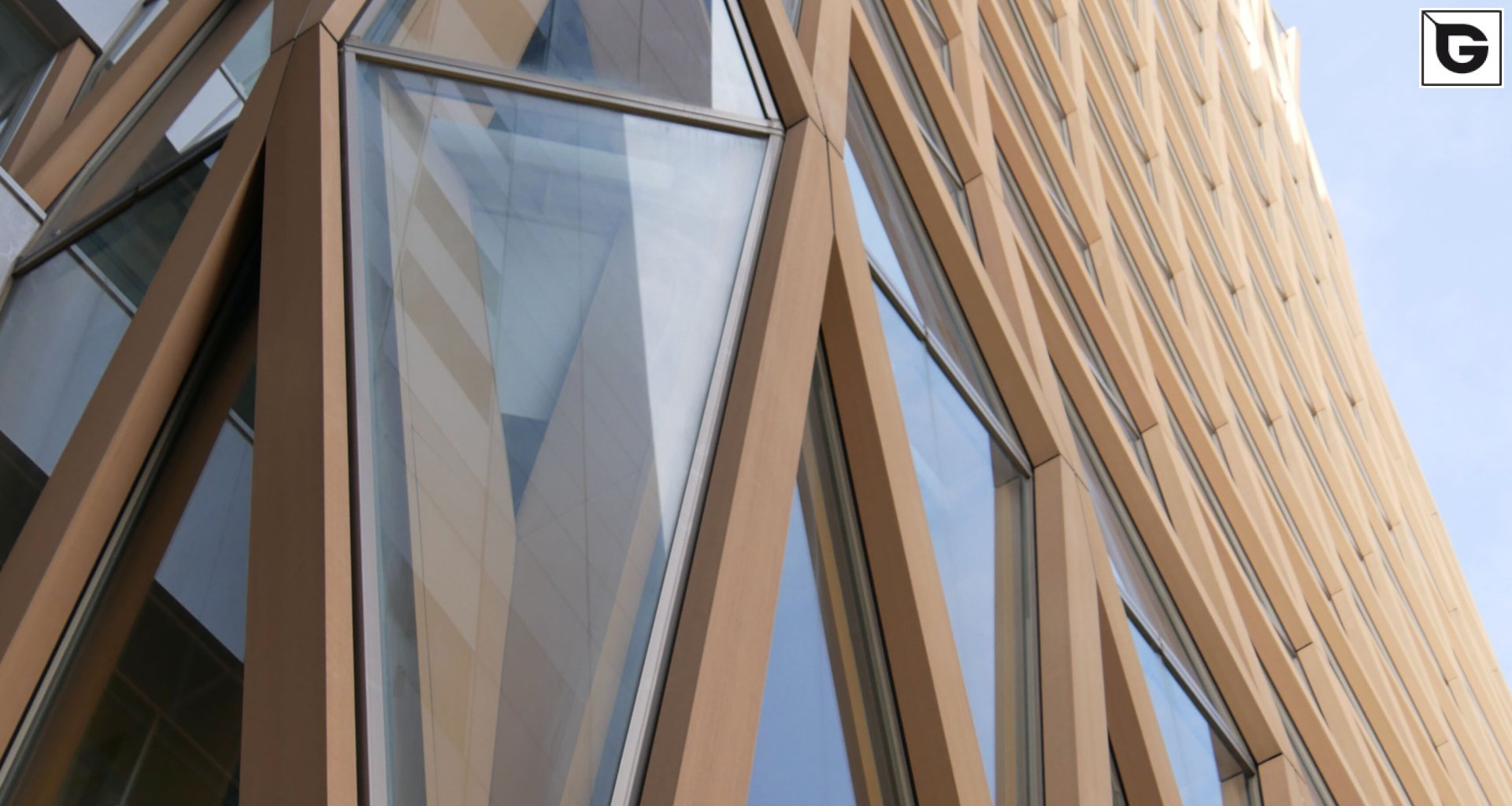 Institutionelle Einrichtungen_Vorhangfassade_Vorzeigeprojekte - Hybrid holz