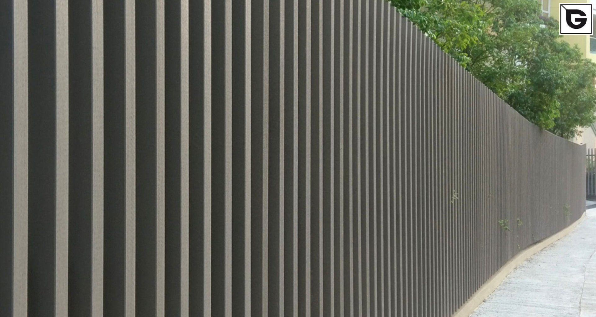 Institutionelle Einrichtungen_Zäune, Mauer, Portal_Gebogene Profilen