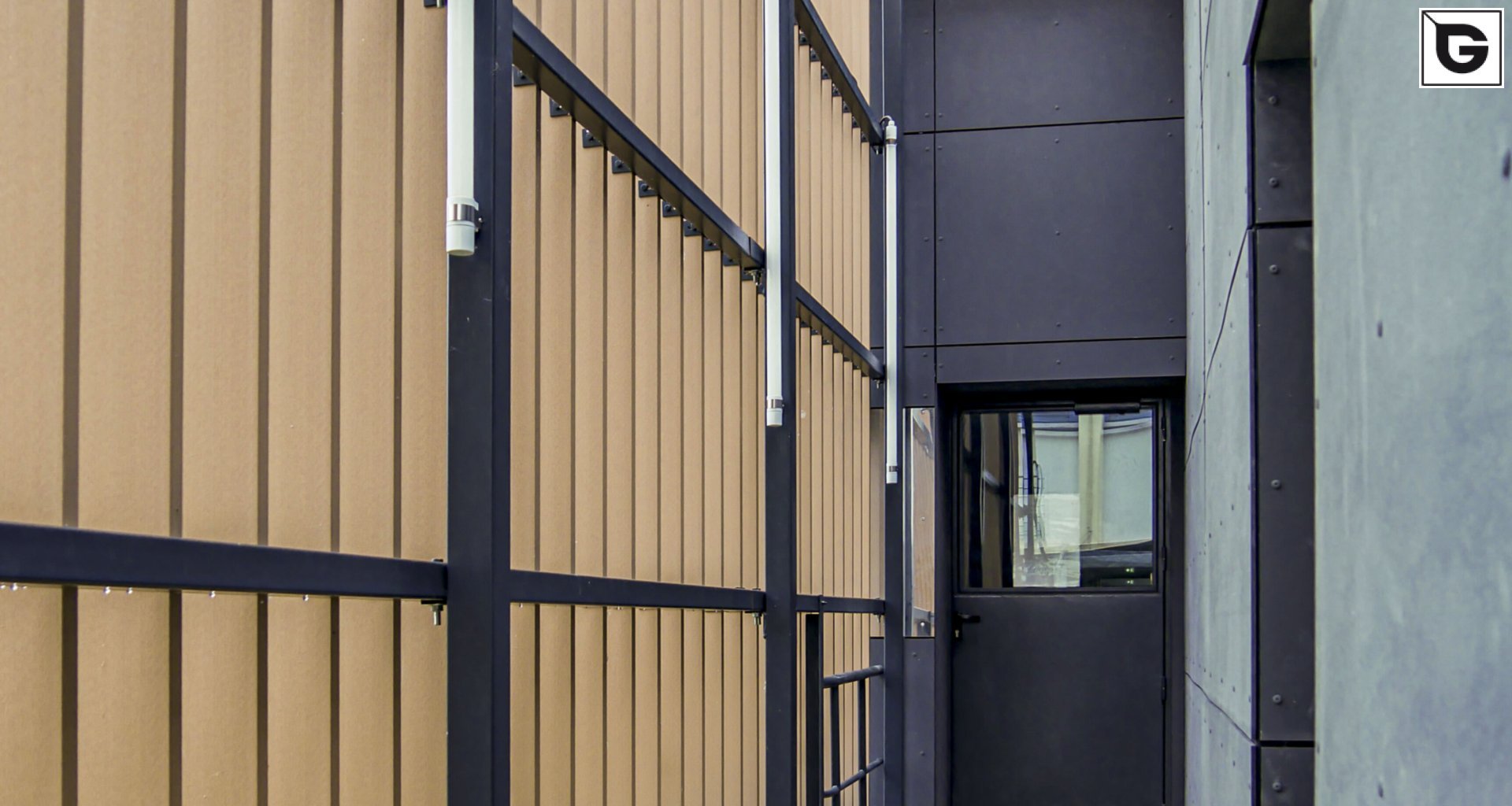 Institutionelle Einrichtungen_Vertical Sonnenschutz, jalousien_Leed