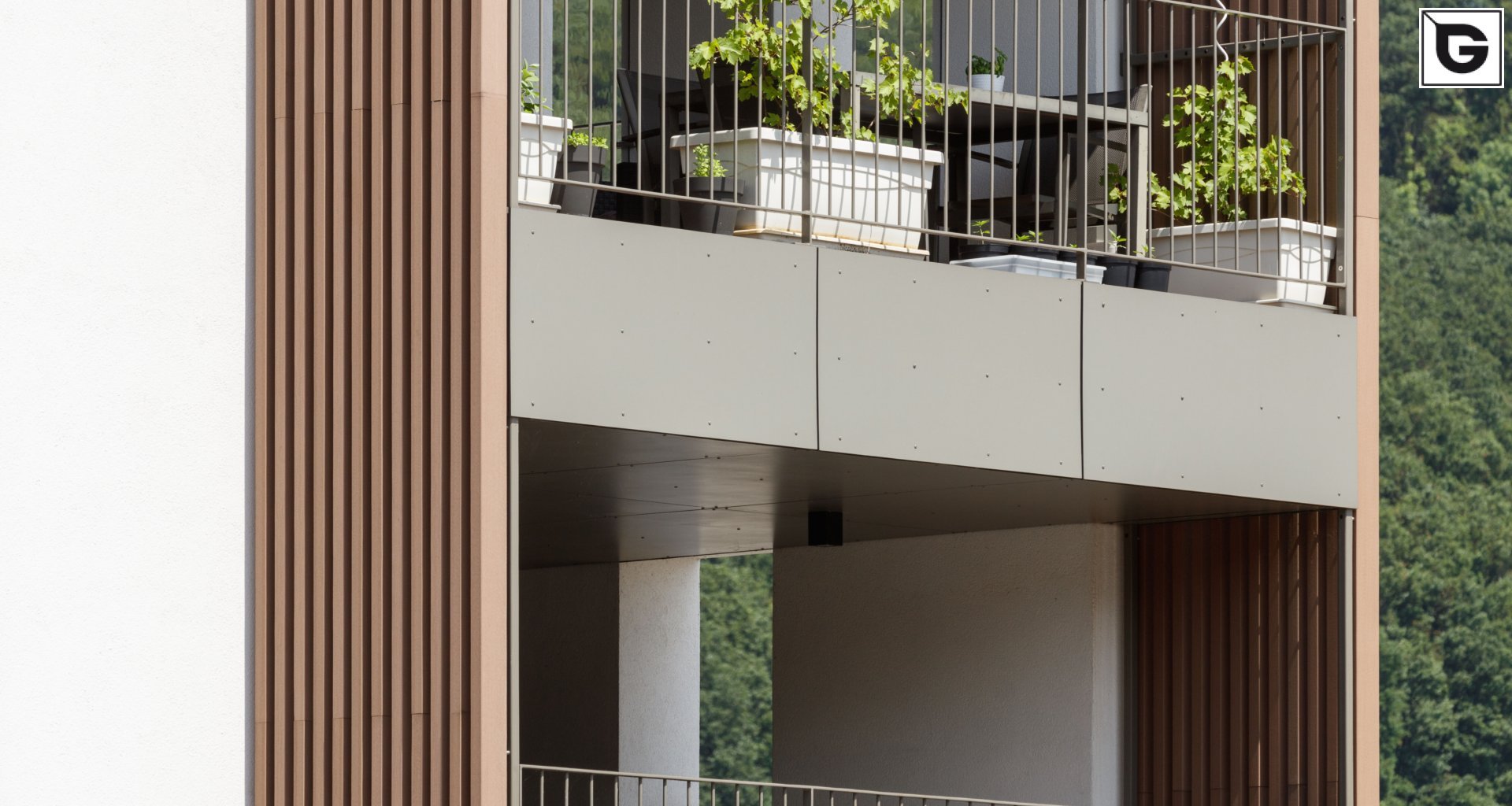 Kaufmännische Gebäude_Pergola, Dachüberstand, Dach_Finanzielle Institution