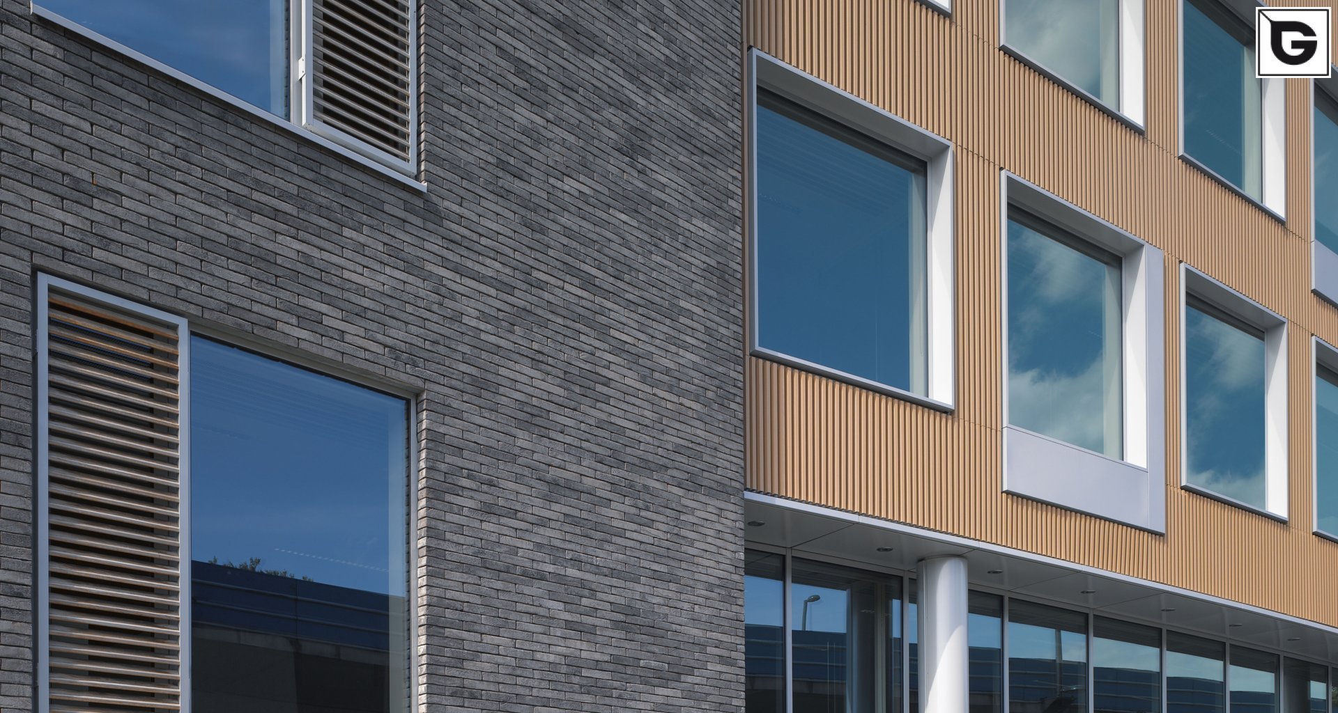 Kaufmännische Gebäude_Offene Fassadenverkleidung - verti._Finanzielle Institution