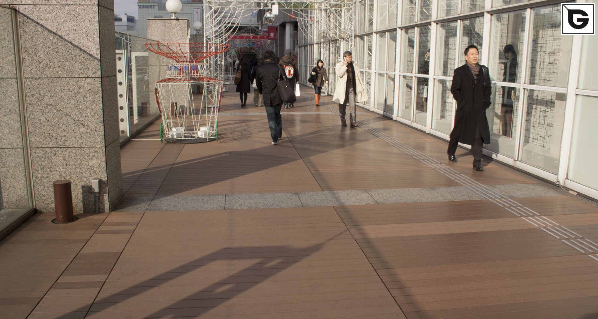 Kaufmännische Gebäude_Terrasse Gewerbliche Nutzung_Einkaufszentrum