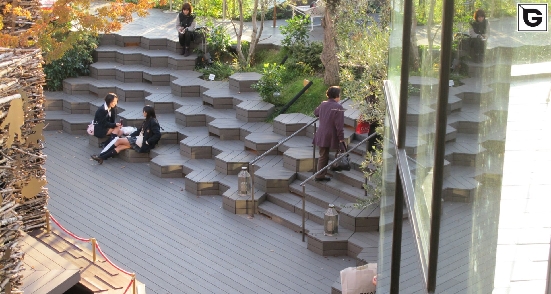 Kaufmännische Gebäude_Treppen, Stufen & Tribünen_Einkaufszentrum