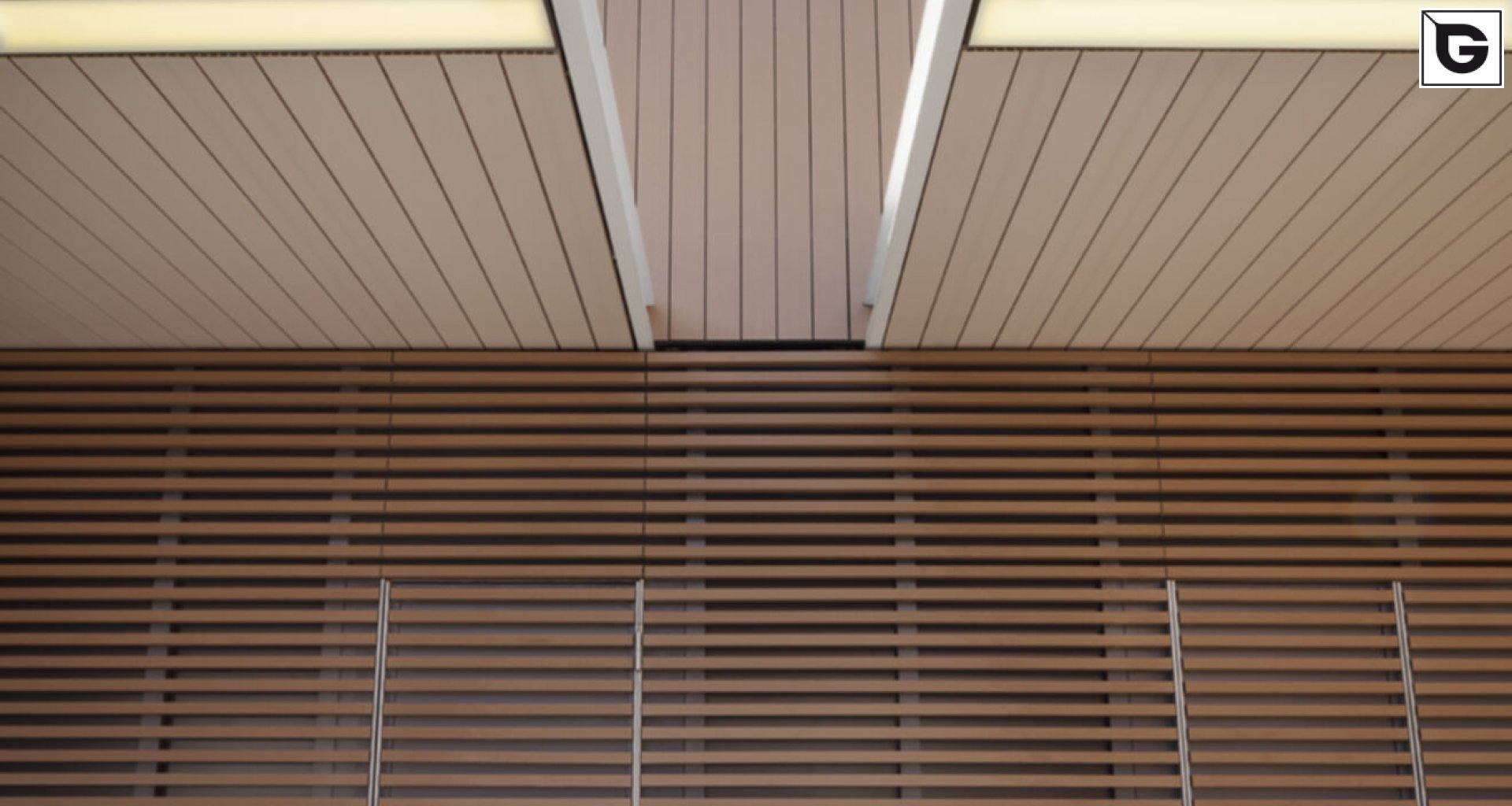 Kaufmännische Gebäude_Verti & Horiz Fassadenverkleidung _Vorzeigeprojekte - WPC holz 