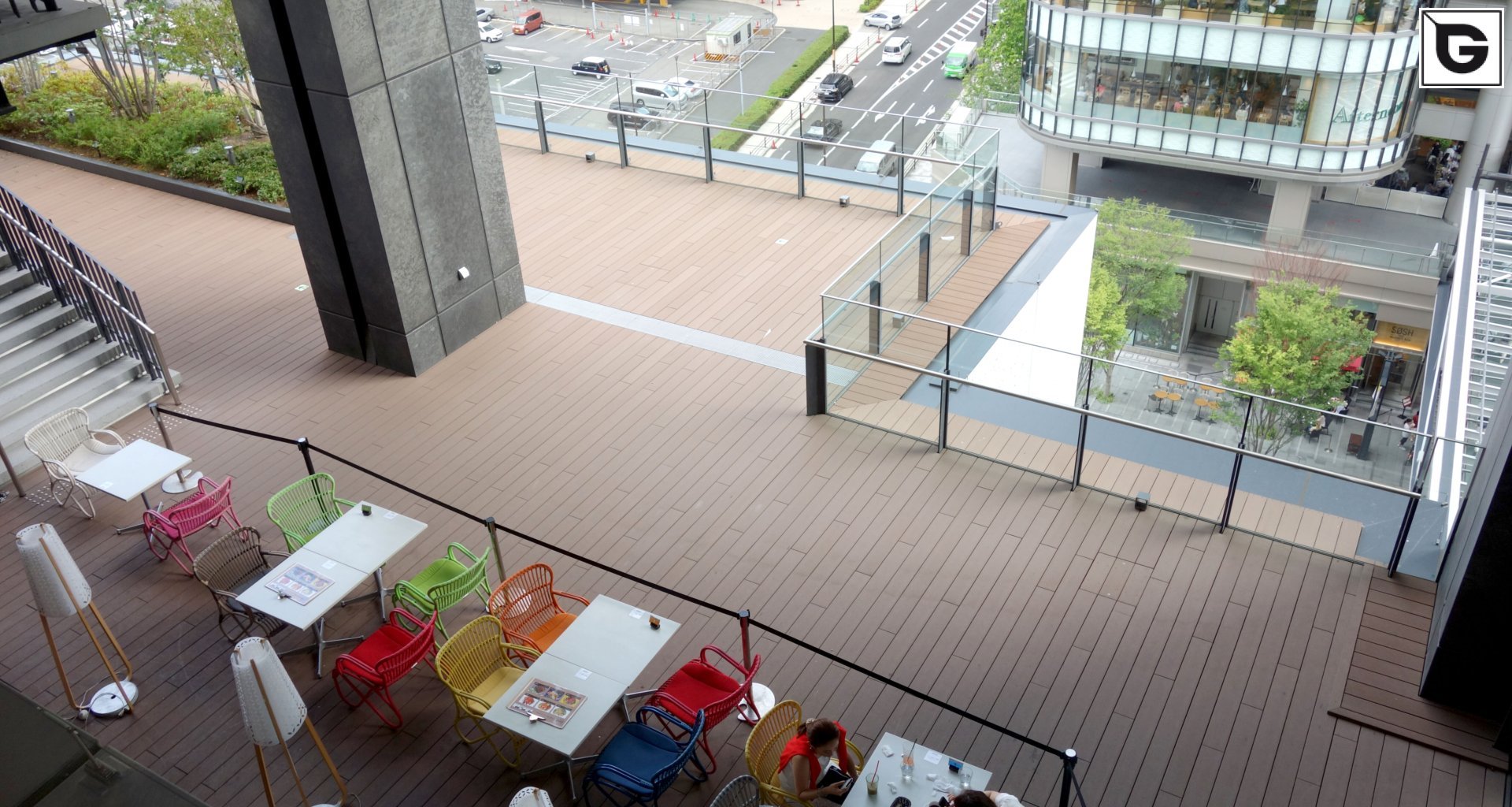Kaufmännische Gebäude_Terrasse Gewerbliche Nutzung_Vorzeigeprojekte - WPC holz 