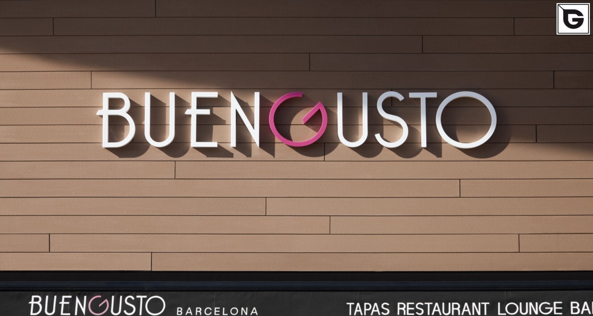 Kaufmännische Gebäude_Fassadenverkleidung - horizontal_Vorzeigeprojekte - WPC holz 