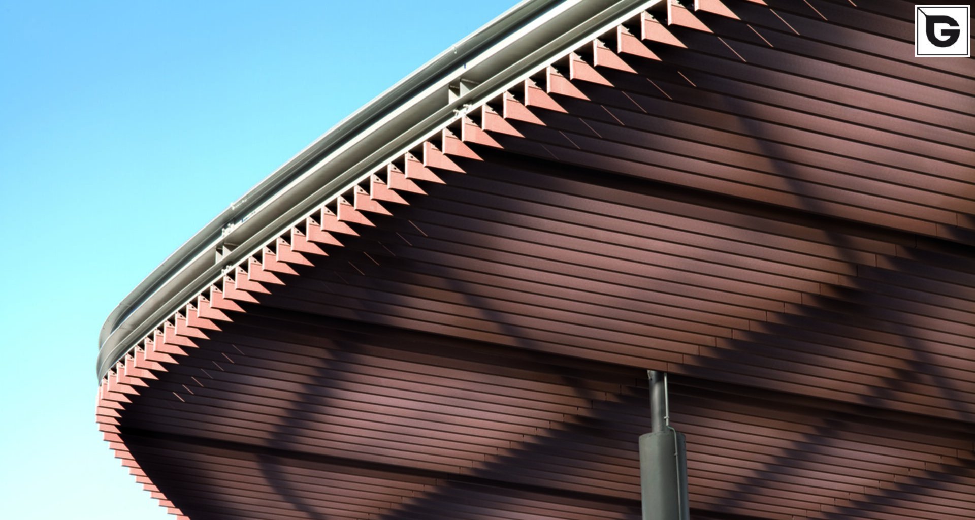 Kaufmännische Gebäude_Horizontal Sonnenschutz, jalousien_Vorzeigeprojekte - WPC holz 