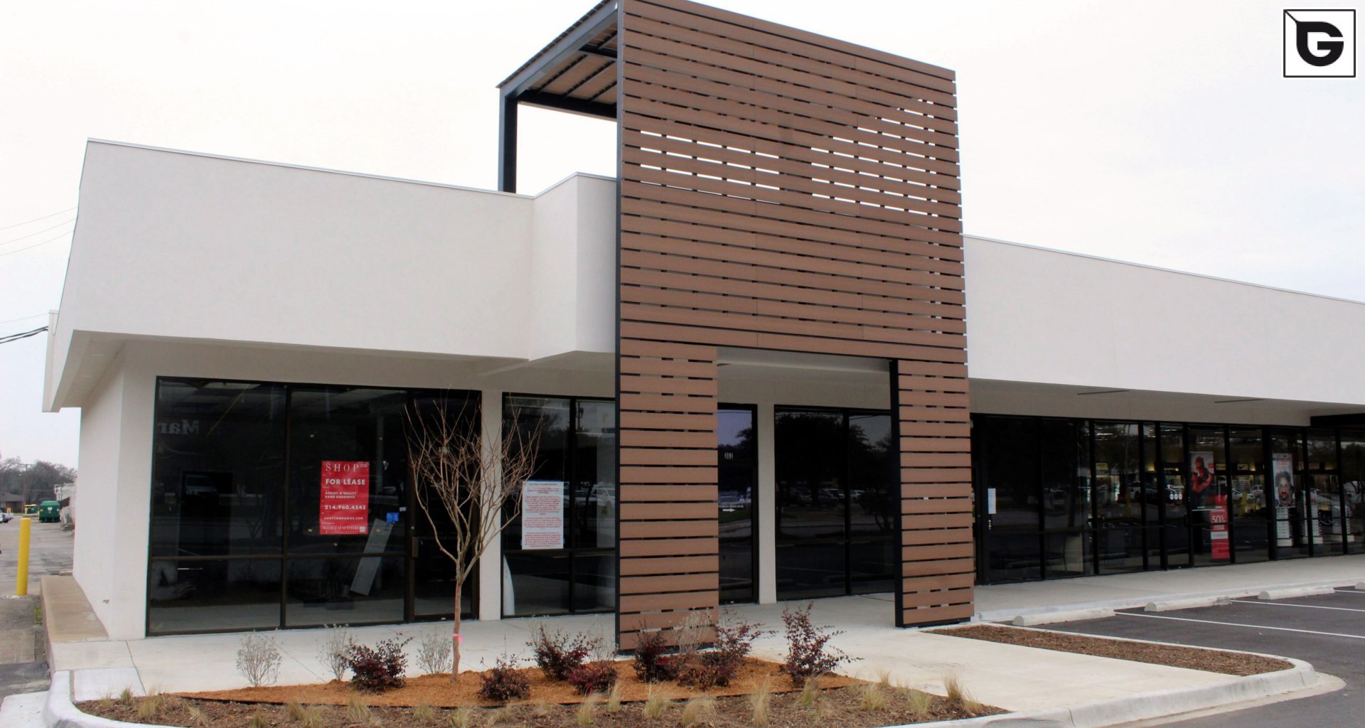 Kaufmännische Gebäude_Fassadenverkleidung - horizontal_Einkaufszentrum