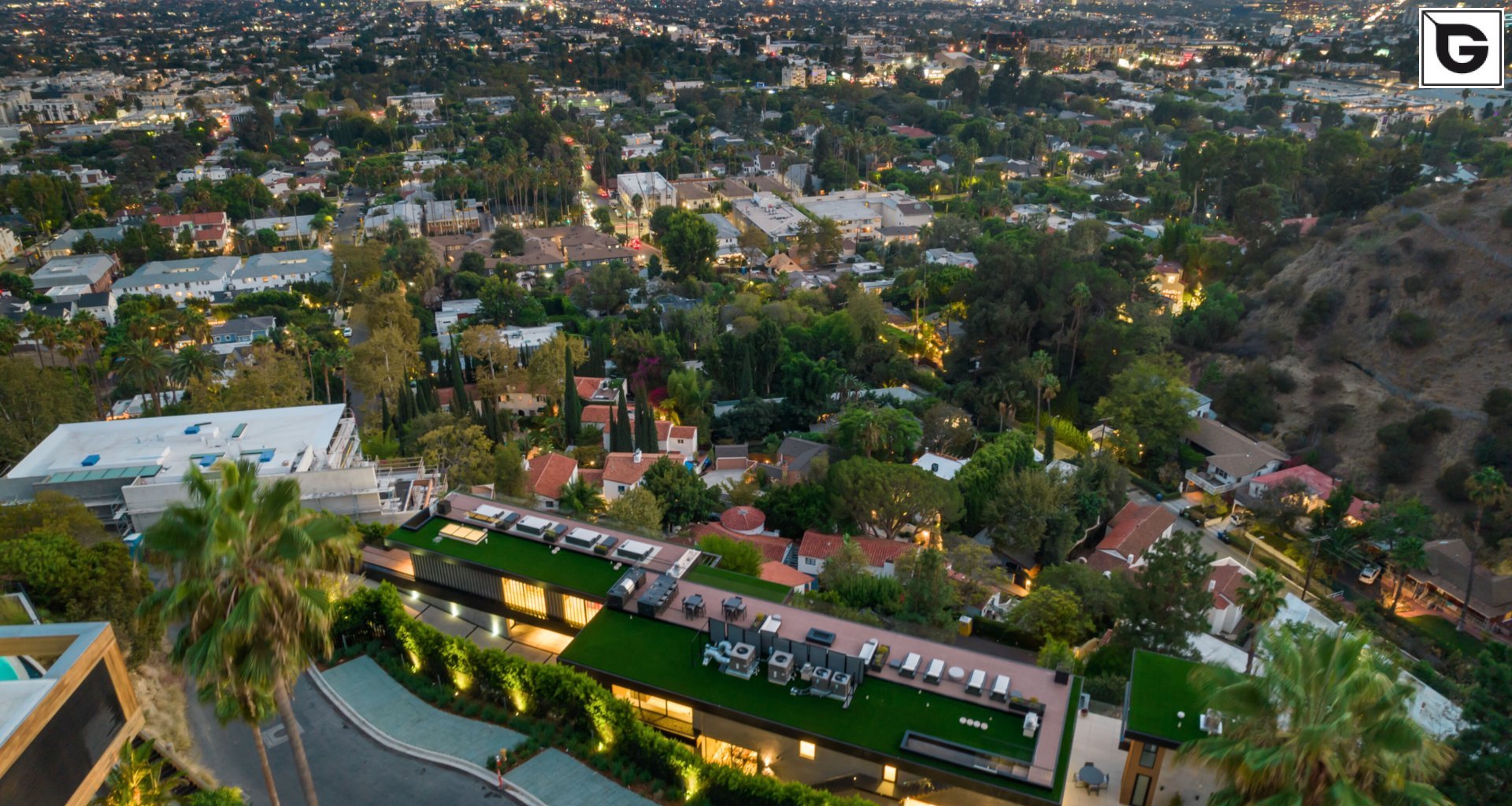 Private deck 1871 Stanley Rd, Los-Angeles
