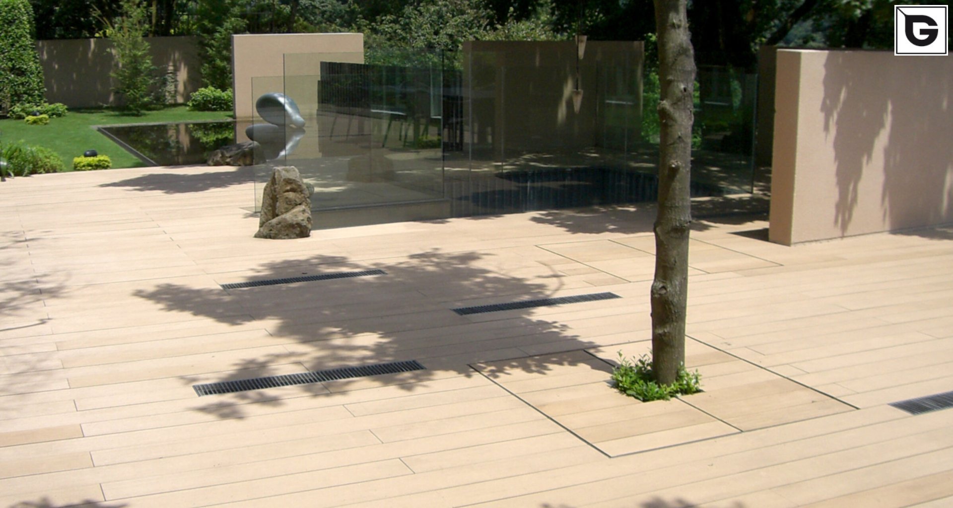 Privathaus_Dachanlage, Balk., Laufgang_Privatresidenz