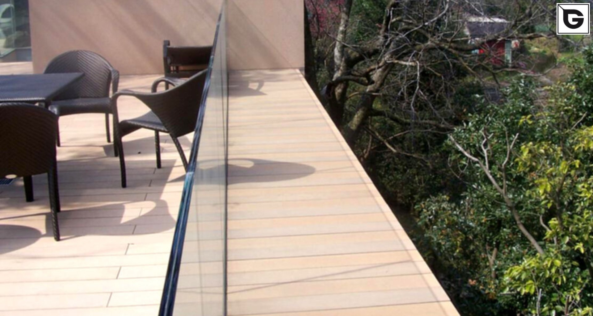 Privathaus_Dachanlage, Balk., Laufgang_Privatresidenz