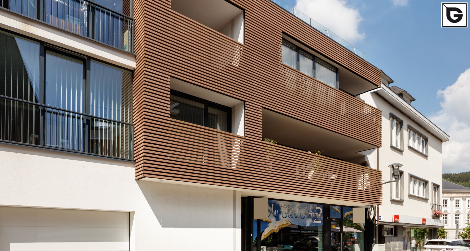 Wohngebäude_Offene Fassadenverkleidung - horiz._Wohnhaus