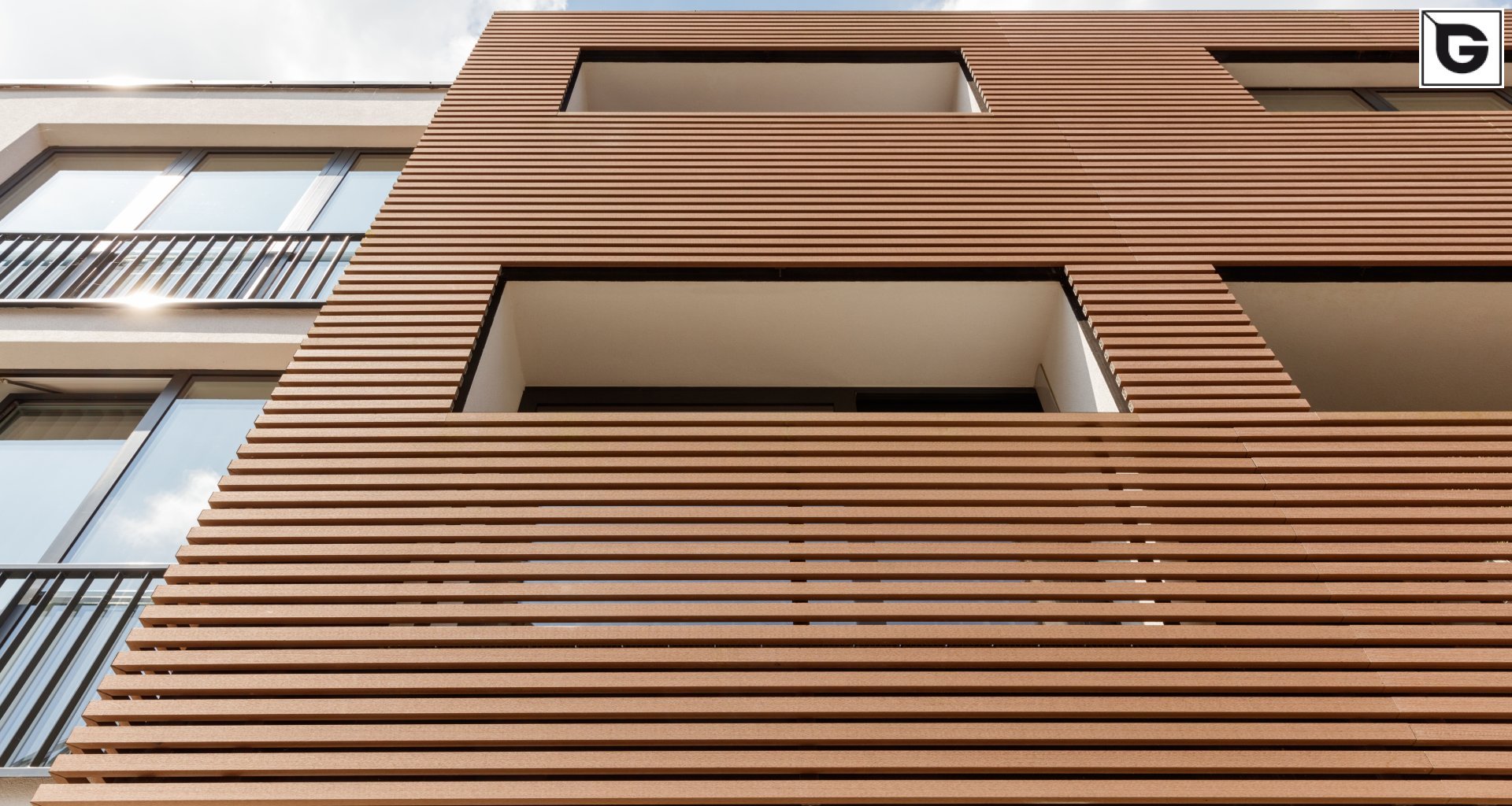 Wohngebäude_Offene Fassadenverkleidung - horiz._Wohnhaus