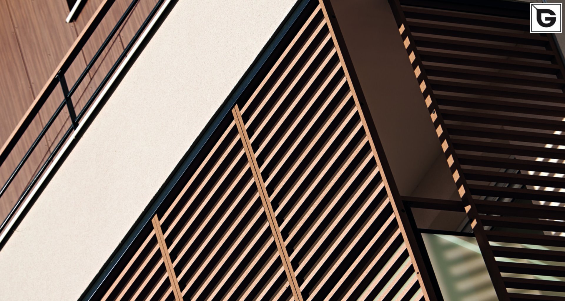 Wohngebäude_Horizontal Sonnenschutz, jalousien_Vorzeigeprojekte - Hybrid holz