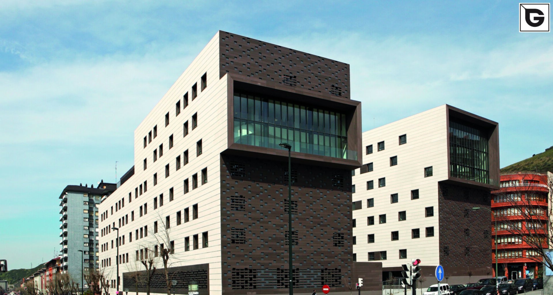 Wohngebäude_Fassadenverkleidung - horizontal_Vorzeigeprojekte - WPC holz 