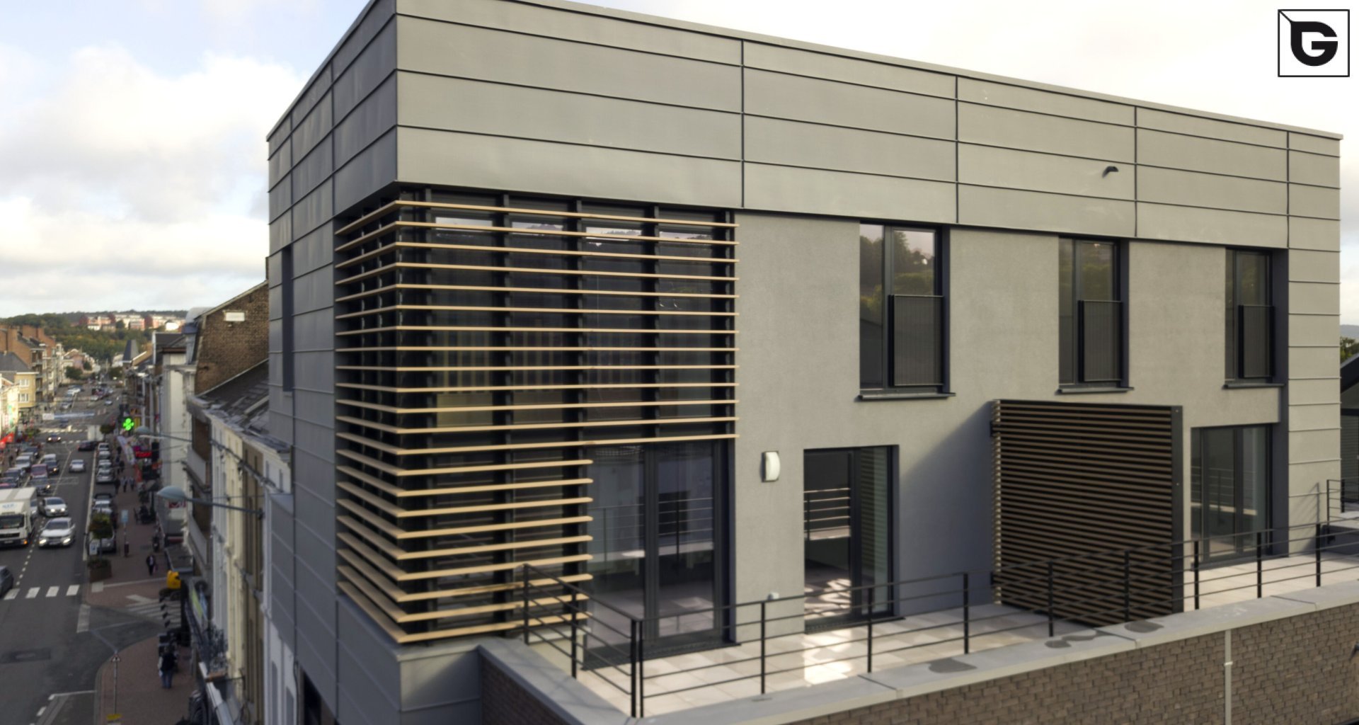 Wohngebäude_Horizontal Sonnenschutz, jalousien_Wohnhaus